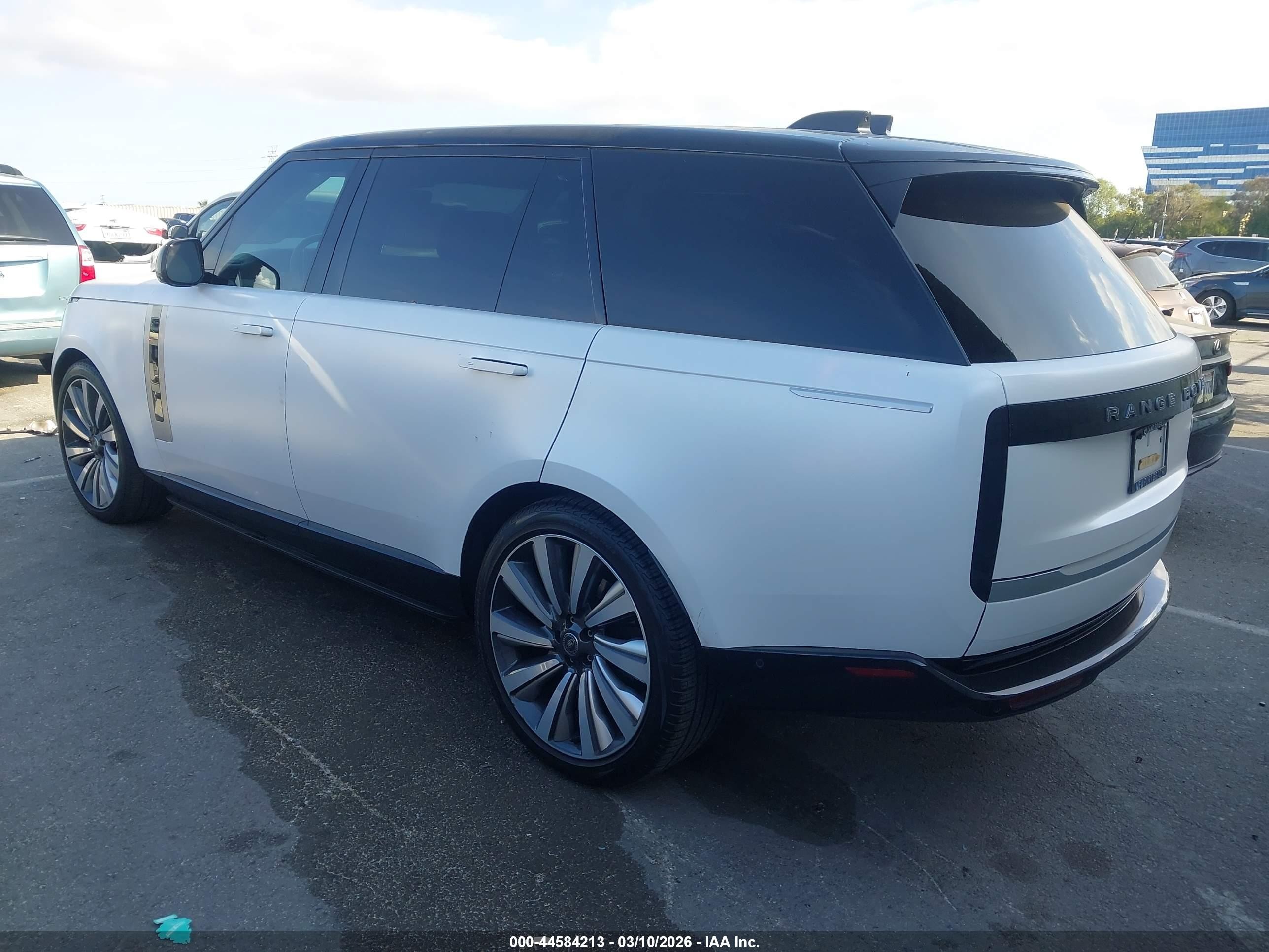 2024 Land Rover Range Rover P615 Sv White vin: SALKZBF97RA099349