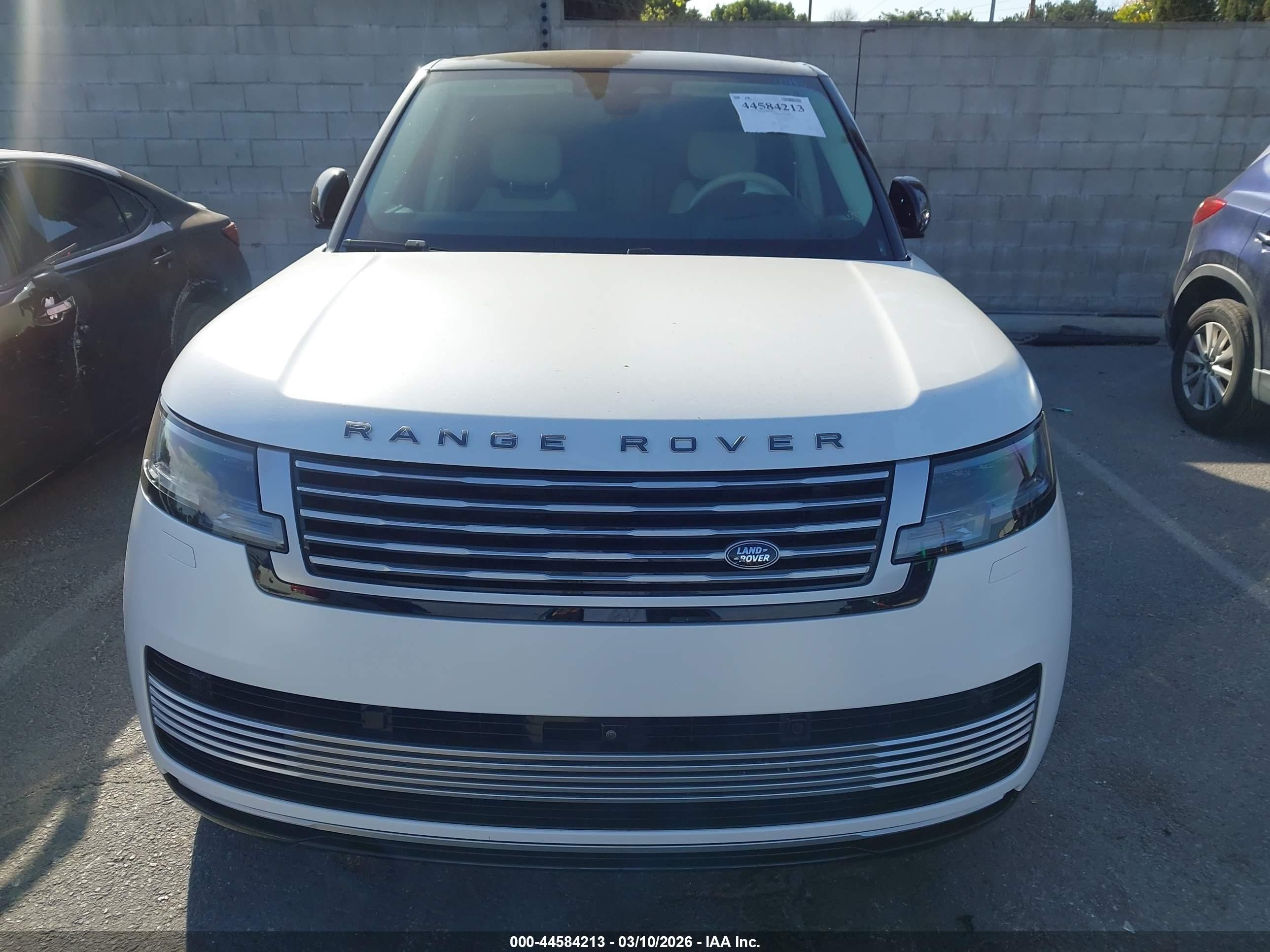 2024 Land Rover Range Rover P615 Sv White vin: SALKZBF97RA099349