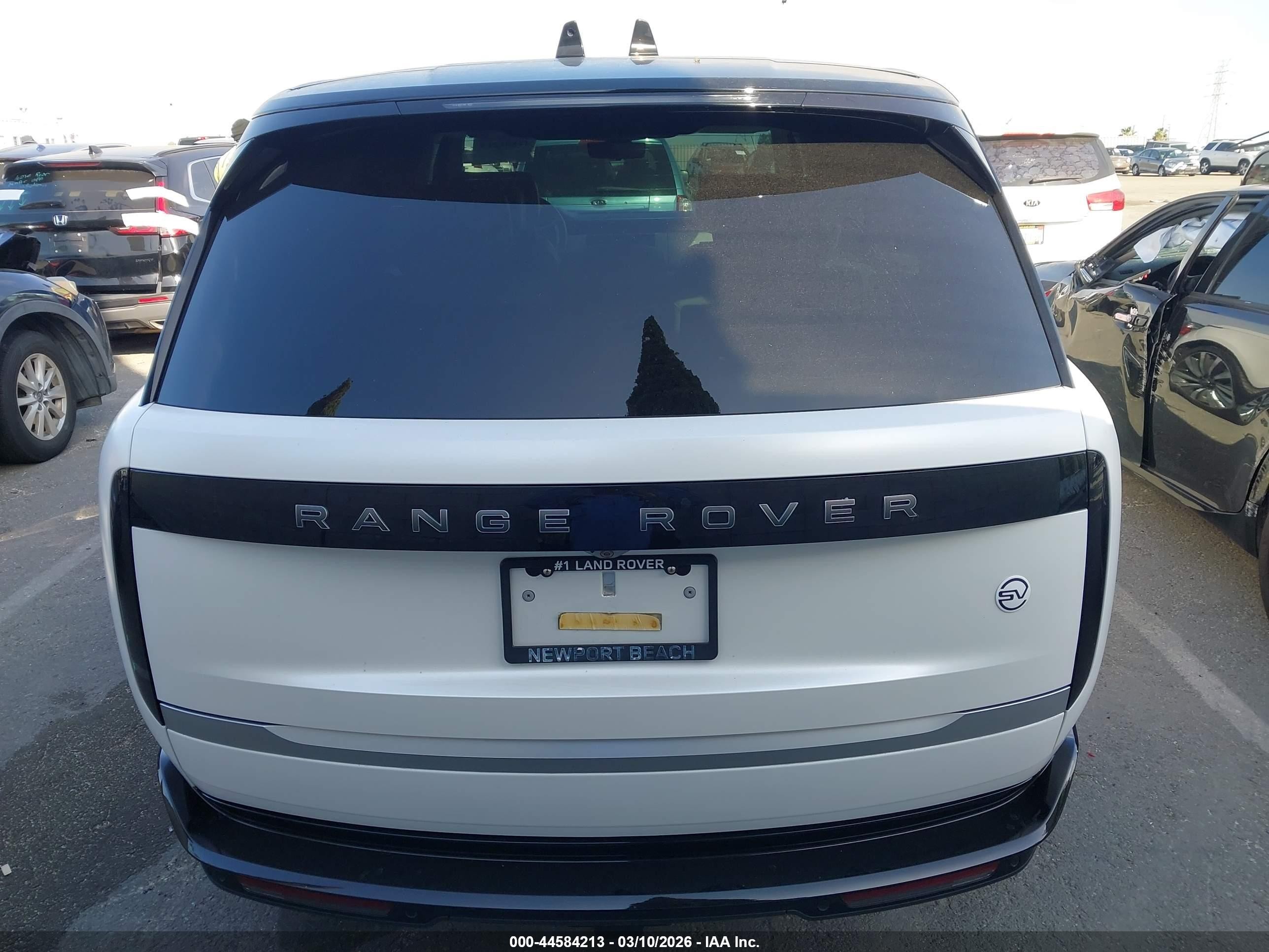 2024 Land Rover Range Rover P615 Sv White vin: SALKZBF97RA099349