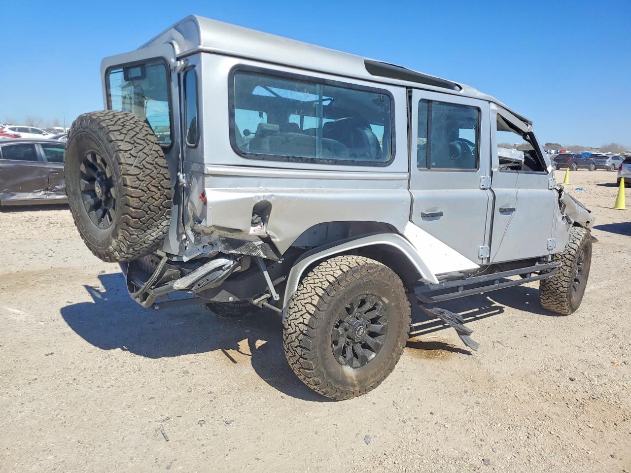 1995 Land Rover Defender 9 Silver vin: SALLDHAC8MA958355