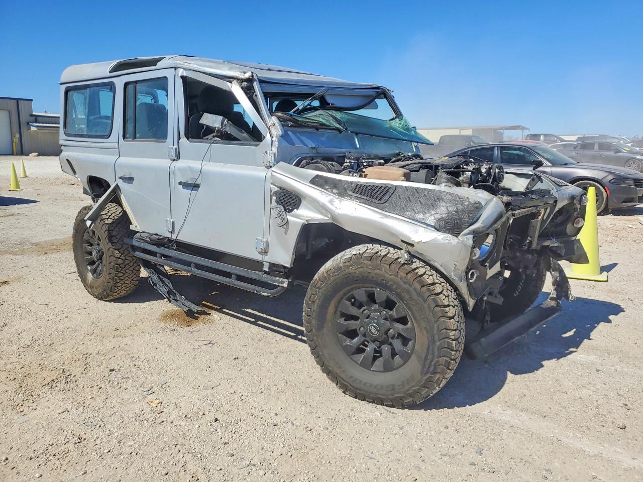 1995 Land Rover Defender 9 Silver vin: SALLDHAC8MA958355
