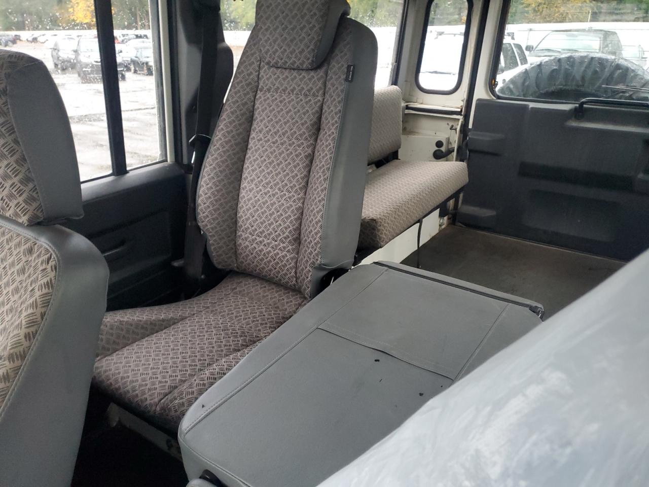 1989 Land Rover Defender 1 White vin: SALLDHMB7FA358810