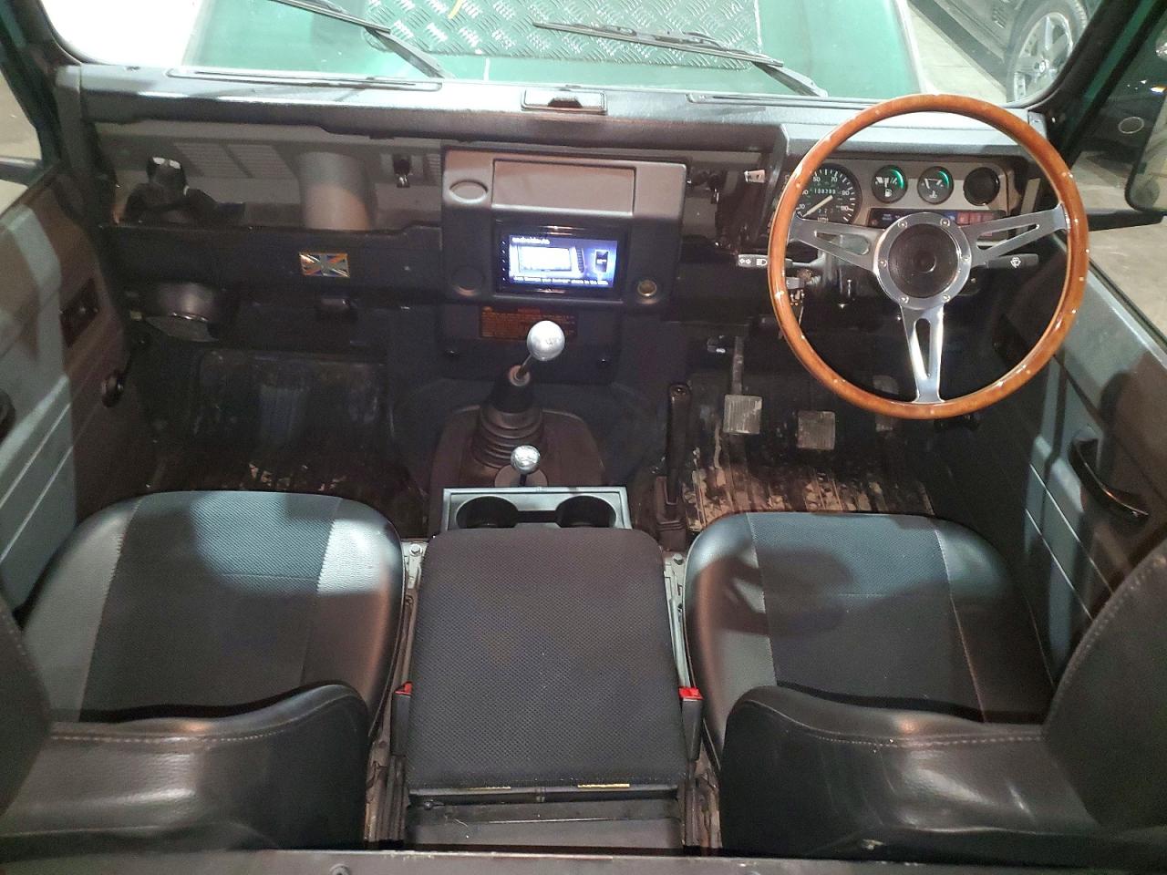 1993 Land Rover Defender 90 X-dynamic Se Green vin: SALLDVAF7KA921679