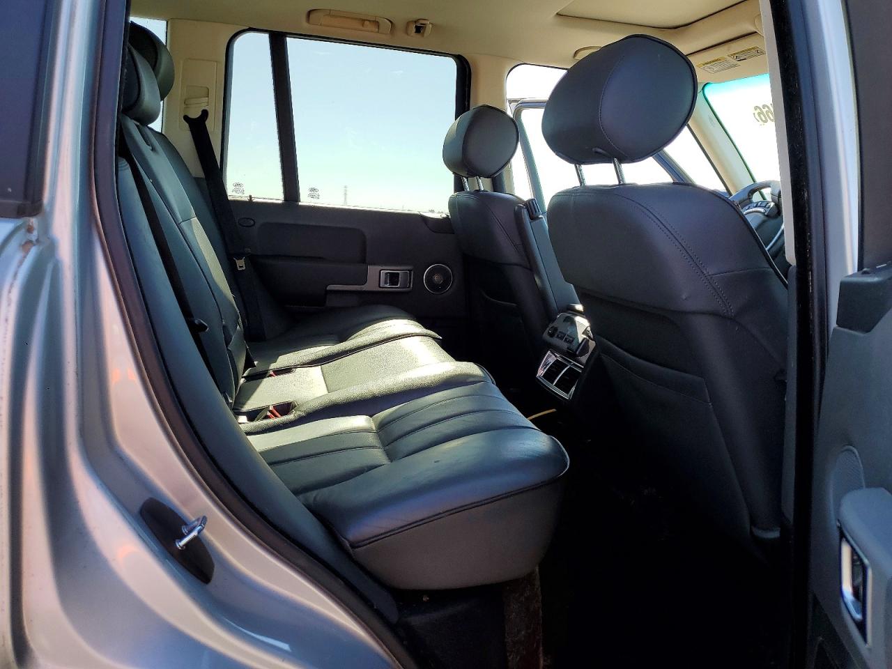 2005 Land Rover Range Rover Hse Серебряный vin: SALME11425A193093