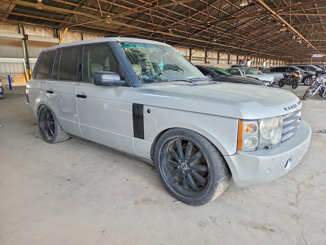 2005 Land Rover Range Rover Hse Silver vin: SALME11425A193403