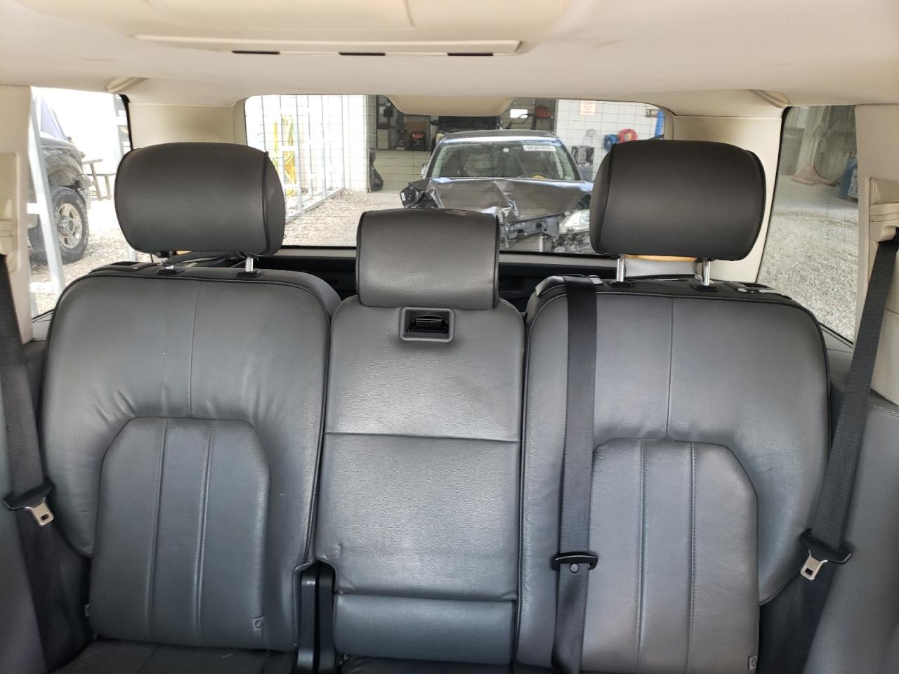 2005 Land Rover Range Rover Hse Silver vin: SALME11475A191761