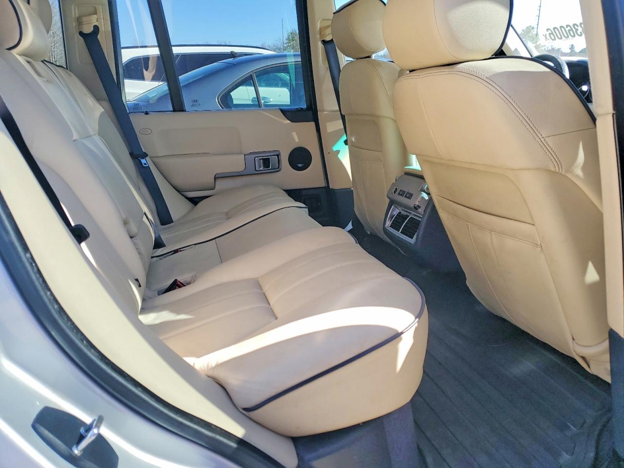 2004 Land Rover Range Rover Hse Silver vin: SALME11494A156444