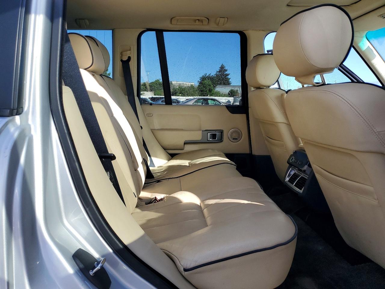 2005 Land Rover Range Rover Hse Серебряный vin: SALME114X5A191947