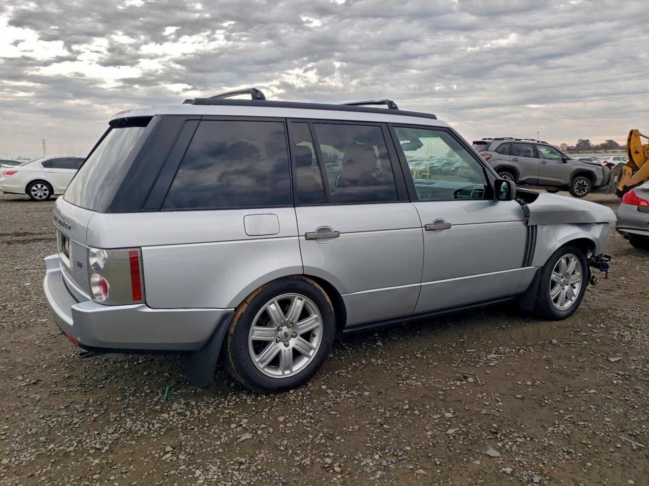 2007 Land Rover Range Rover Hse Silver vin: SALME15407A262733