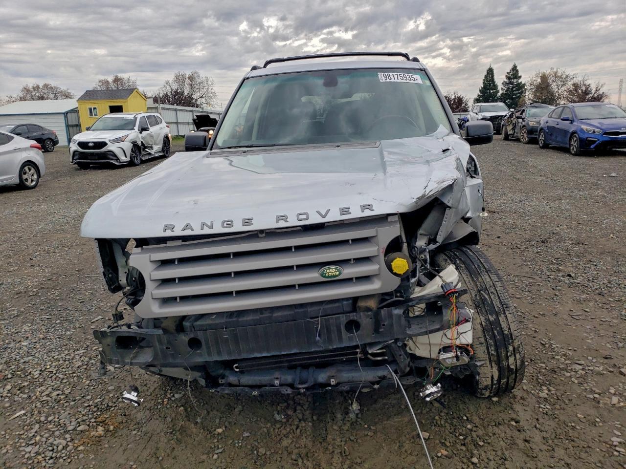 2007 Land Rover Range Rover Hse Silver vin: SALME15407A262733