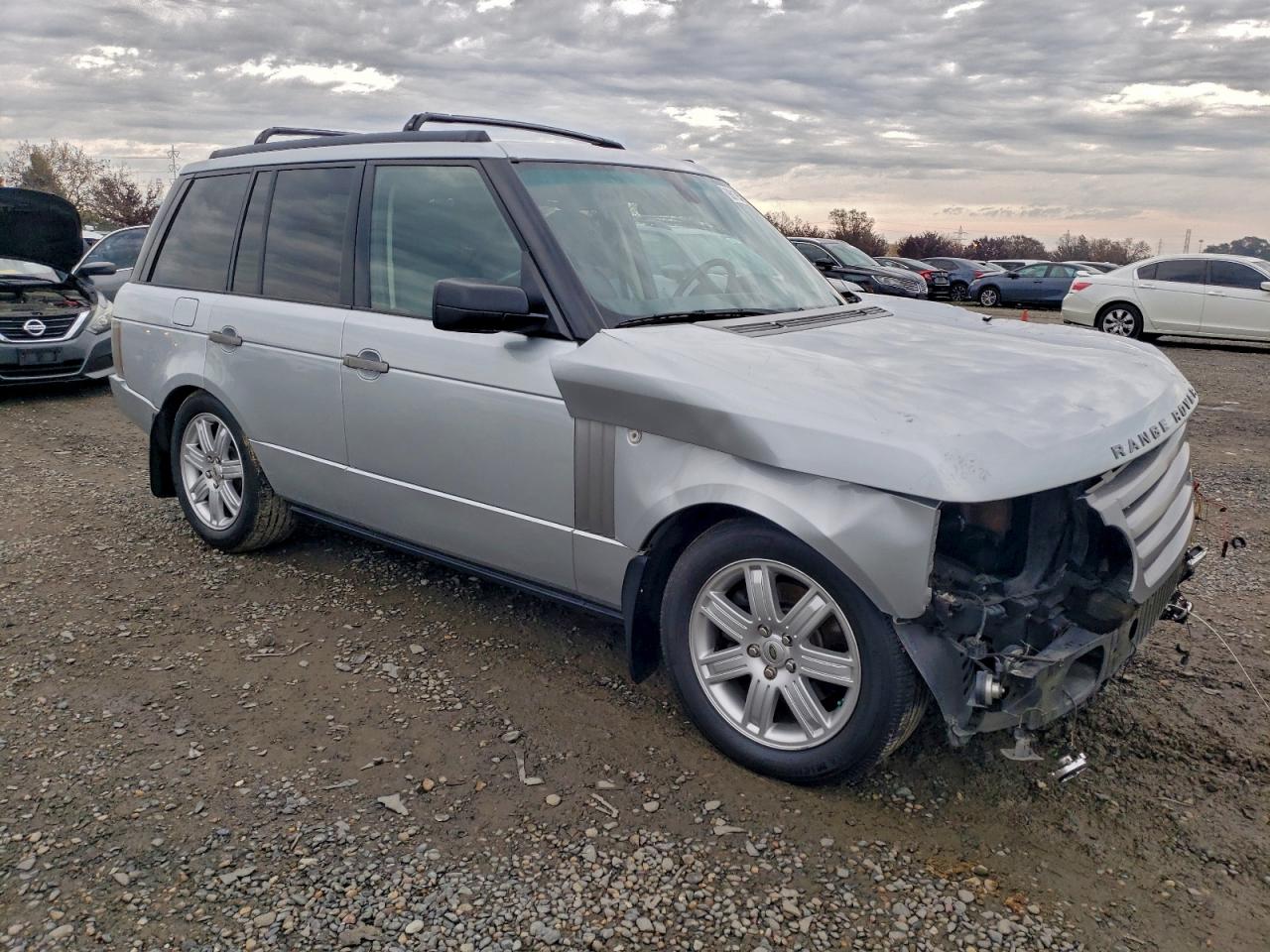 2007 Land Rover Range Rover Hse Silver vin: SALME15407A262733