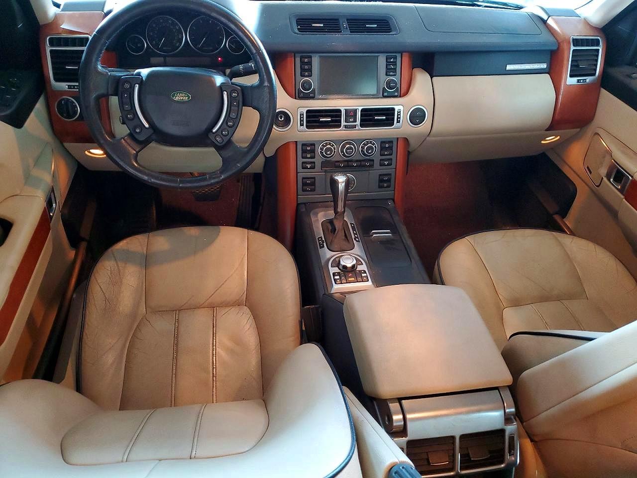 2008 Land Rover Range Rover Hse Silver vin: SALME15408A263933