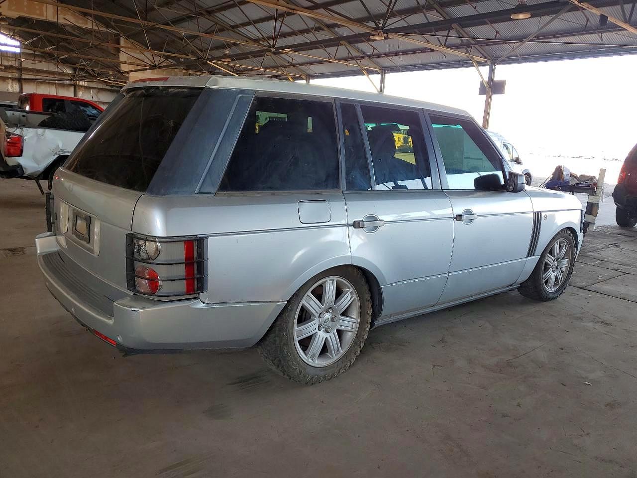 2008 Land Rover Range Rover Hse Silver vin: SALME15408A263933