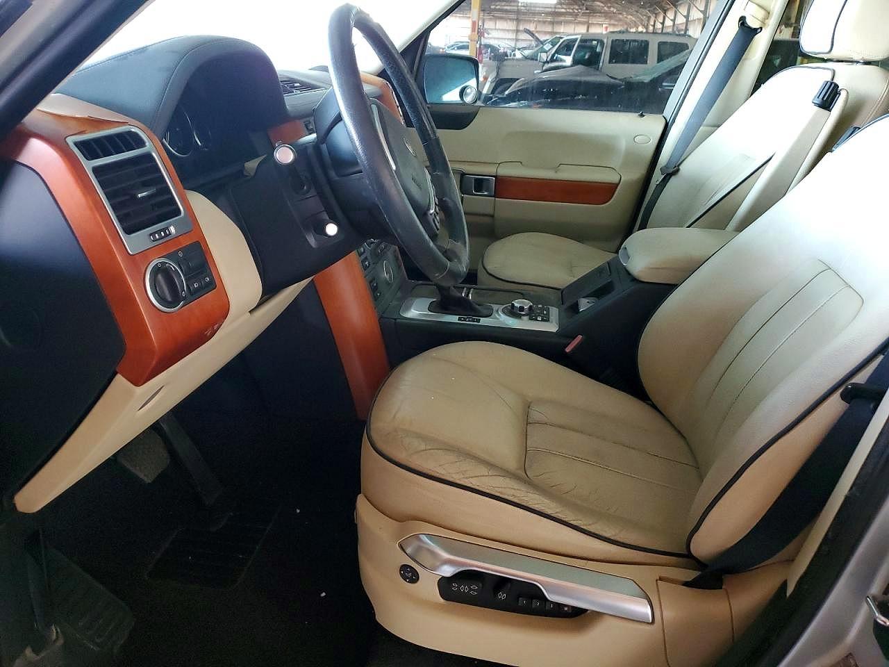 2008 Land Rover Range Rover Hse Silver vin: SALME15408A263933