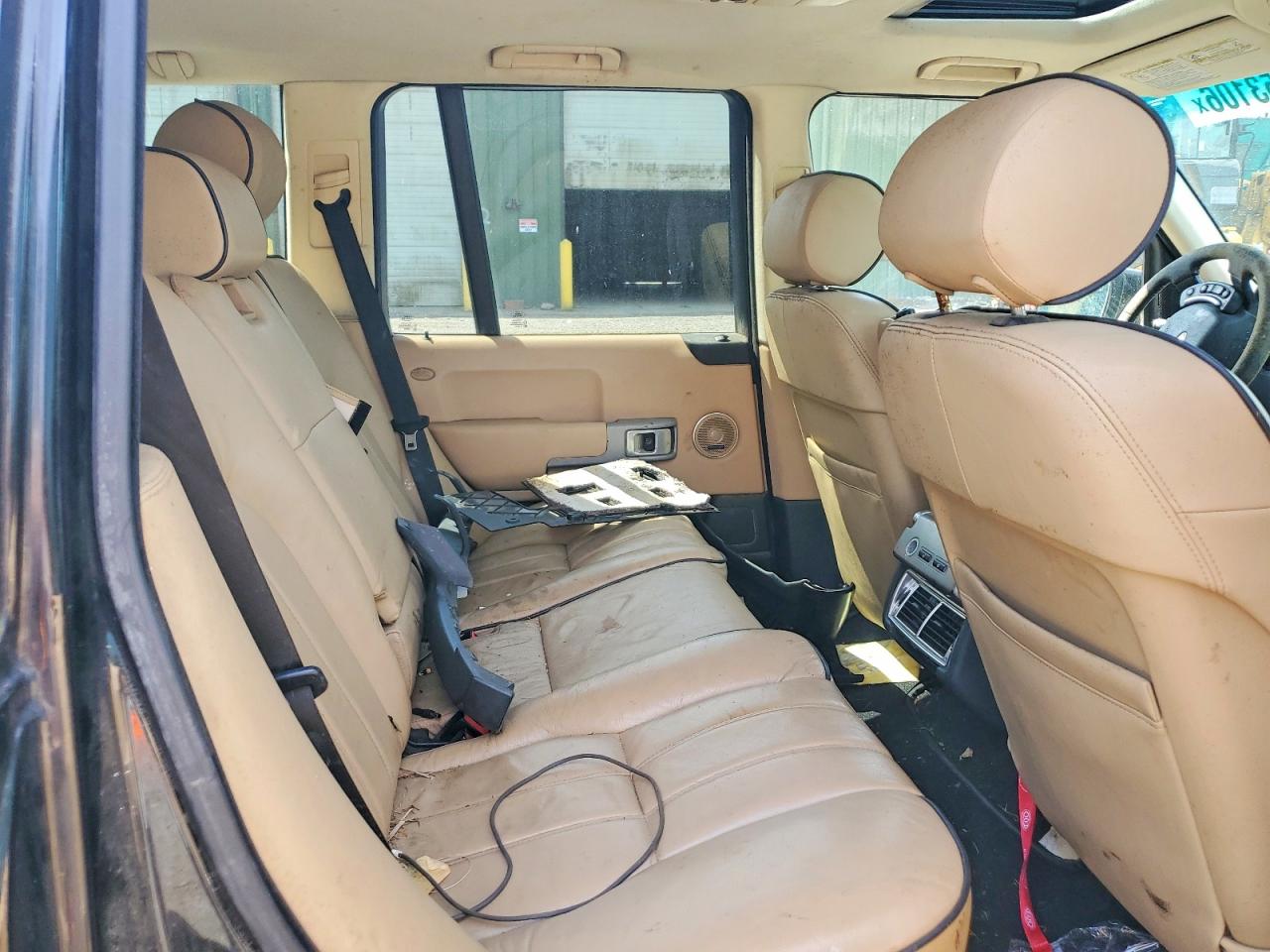 2006 Land Rover Range Rover Hse Black vin: SALME15426A210020