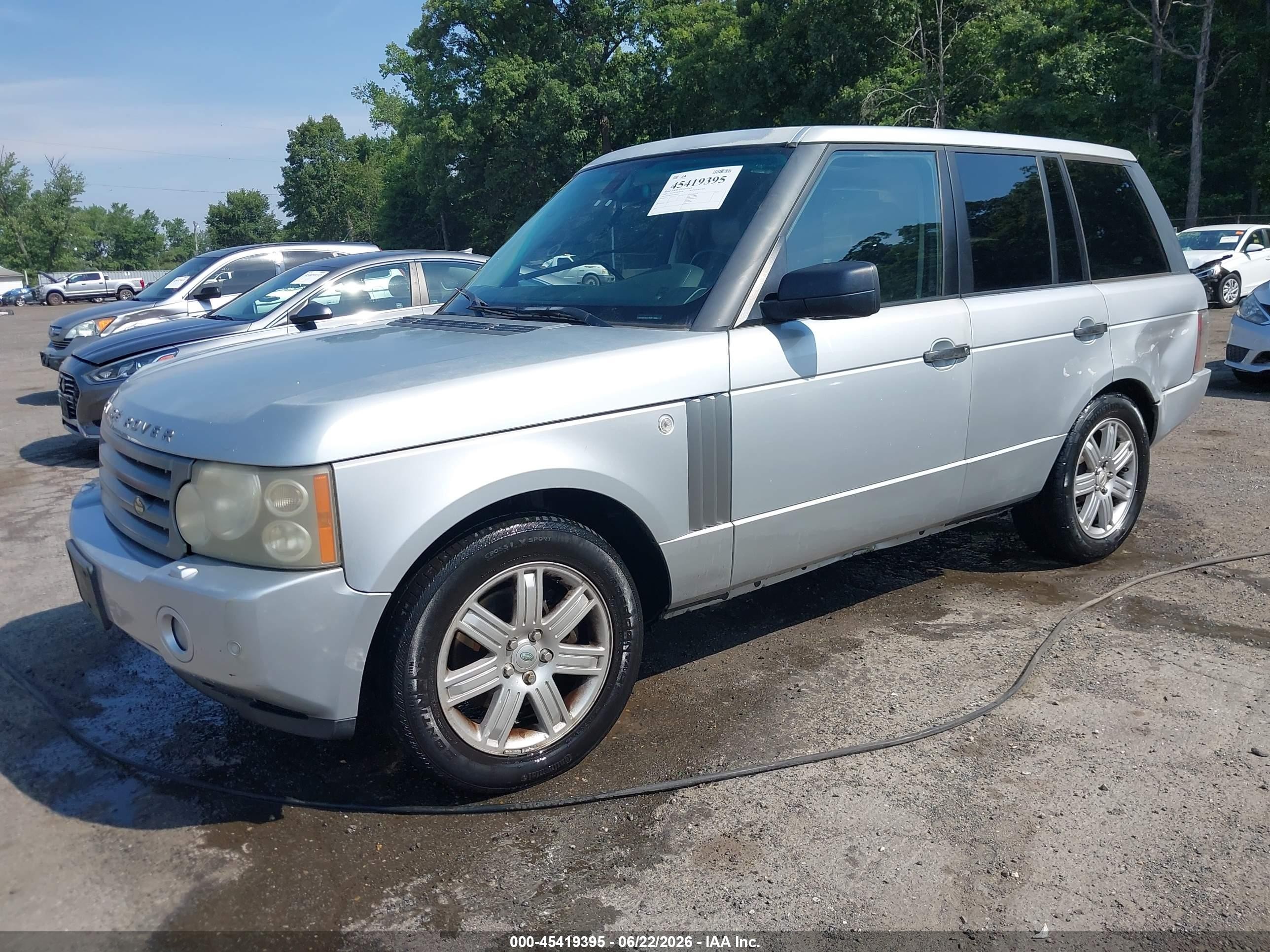 2007 Land Rover Range Rover Hse Silver vin: SALME15447A261469
