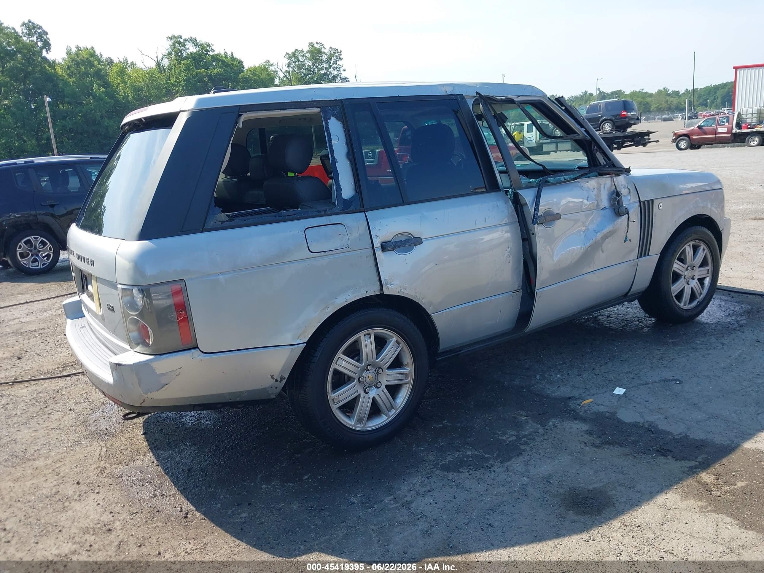 2007 Land Rover Range Rover Hse Silver vin: SALME15447A261469