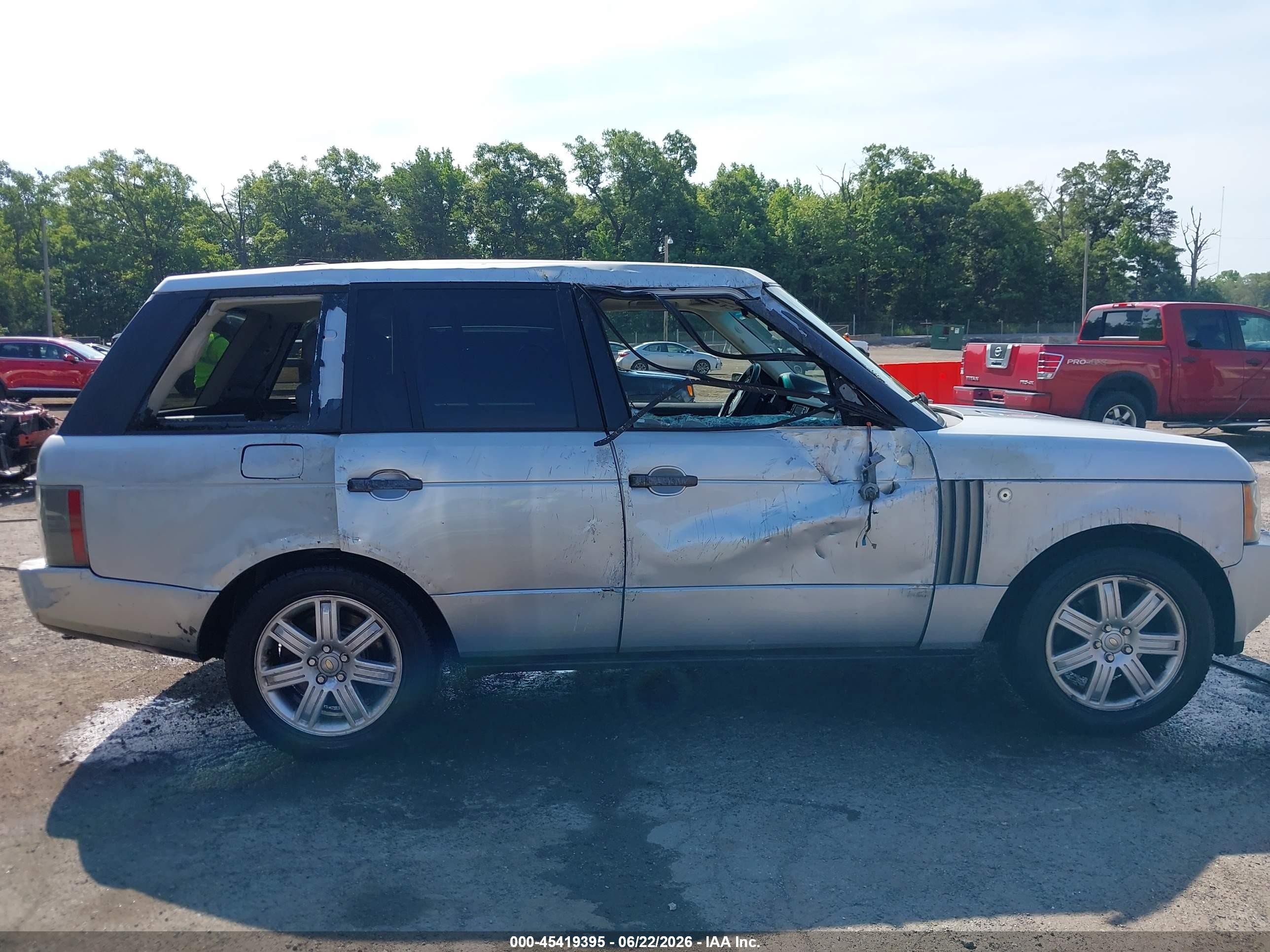 2007 Land Rover Range Rover Hse Silver vin: SALME15447A261469