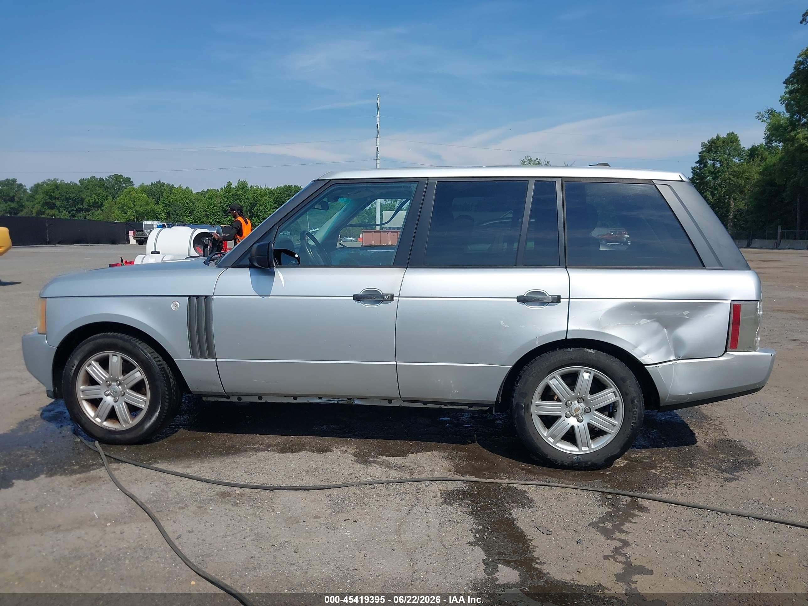 2007 Land Rover Range Rover Hse Silver vin: SALME15447A261469