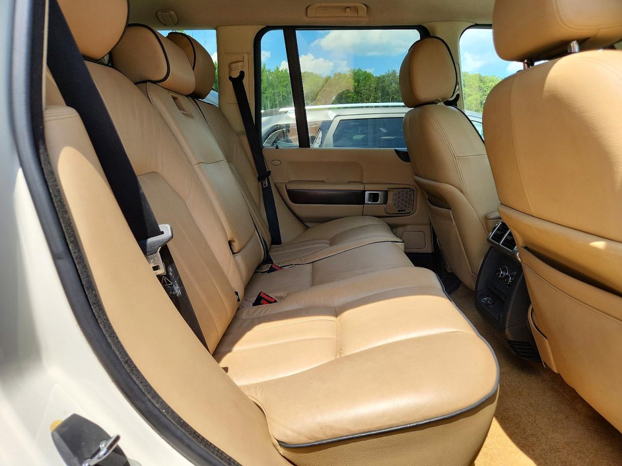 2008 Land Rover Range Rover Hse White vin: SALME15478A292698