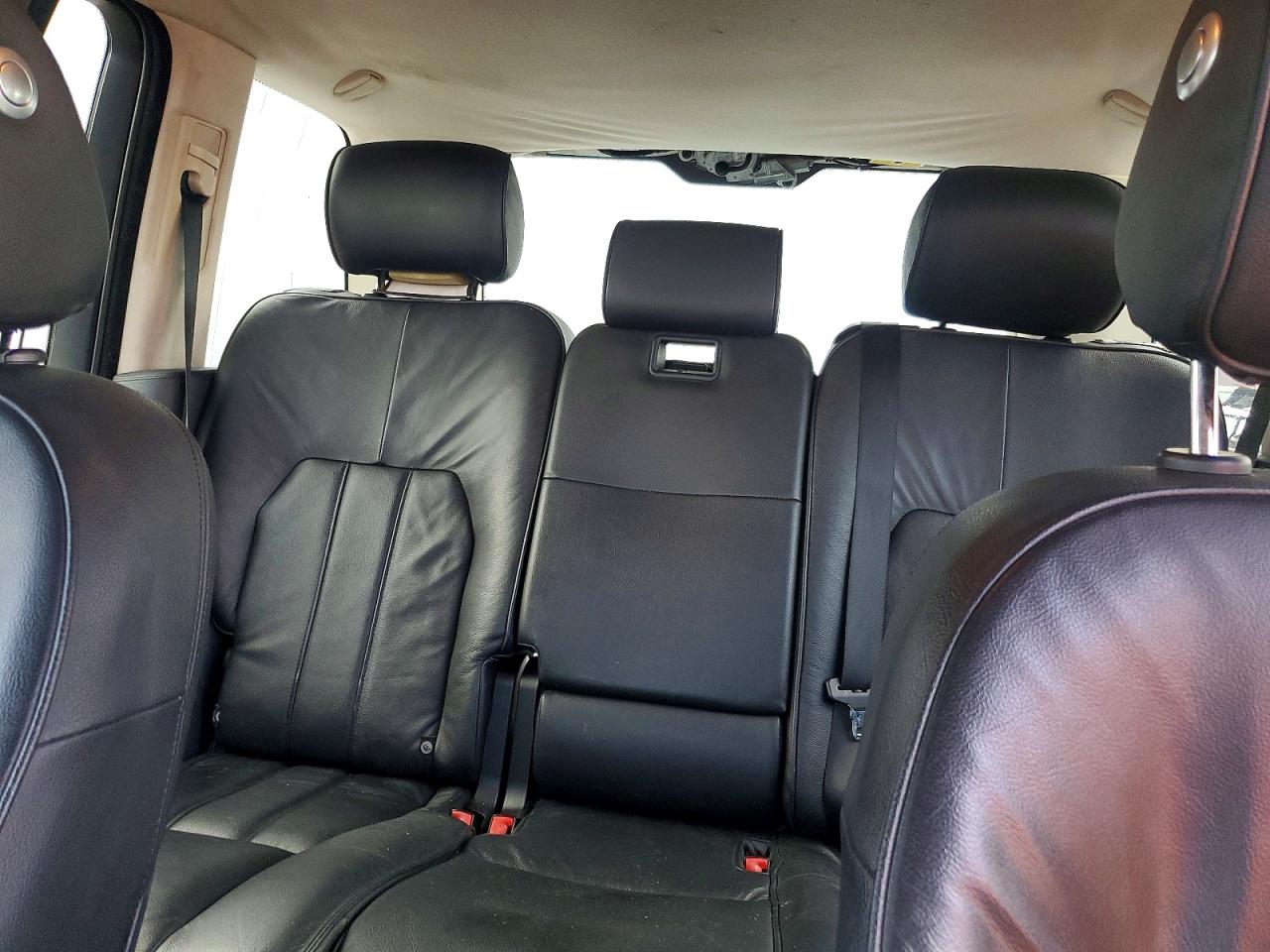 2009 Land Rover Range Rover Hse White vin: SALME15499A306456