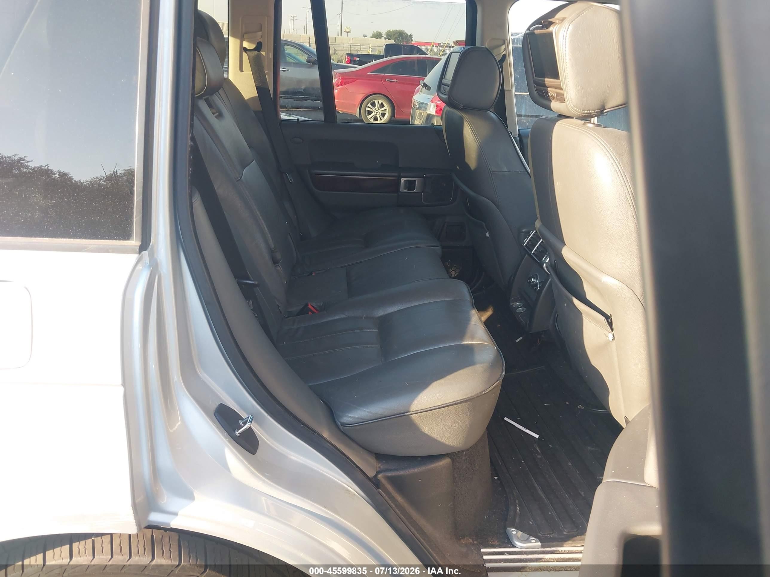 2007 Land Rover Range Rover Hse Серебряный vin: SALME154X7A246376