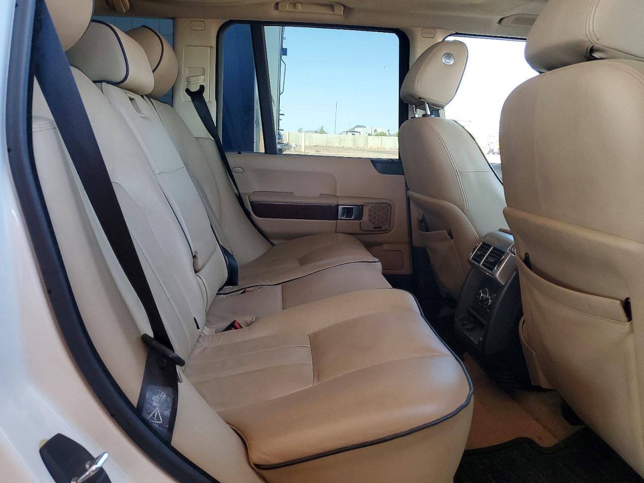 2010 Land Rover Range Rover Hse White vin: SALME1D41AA312404