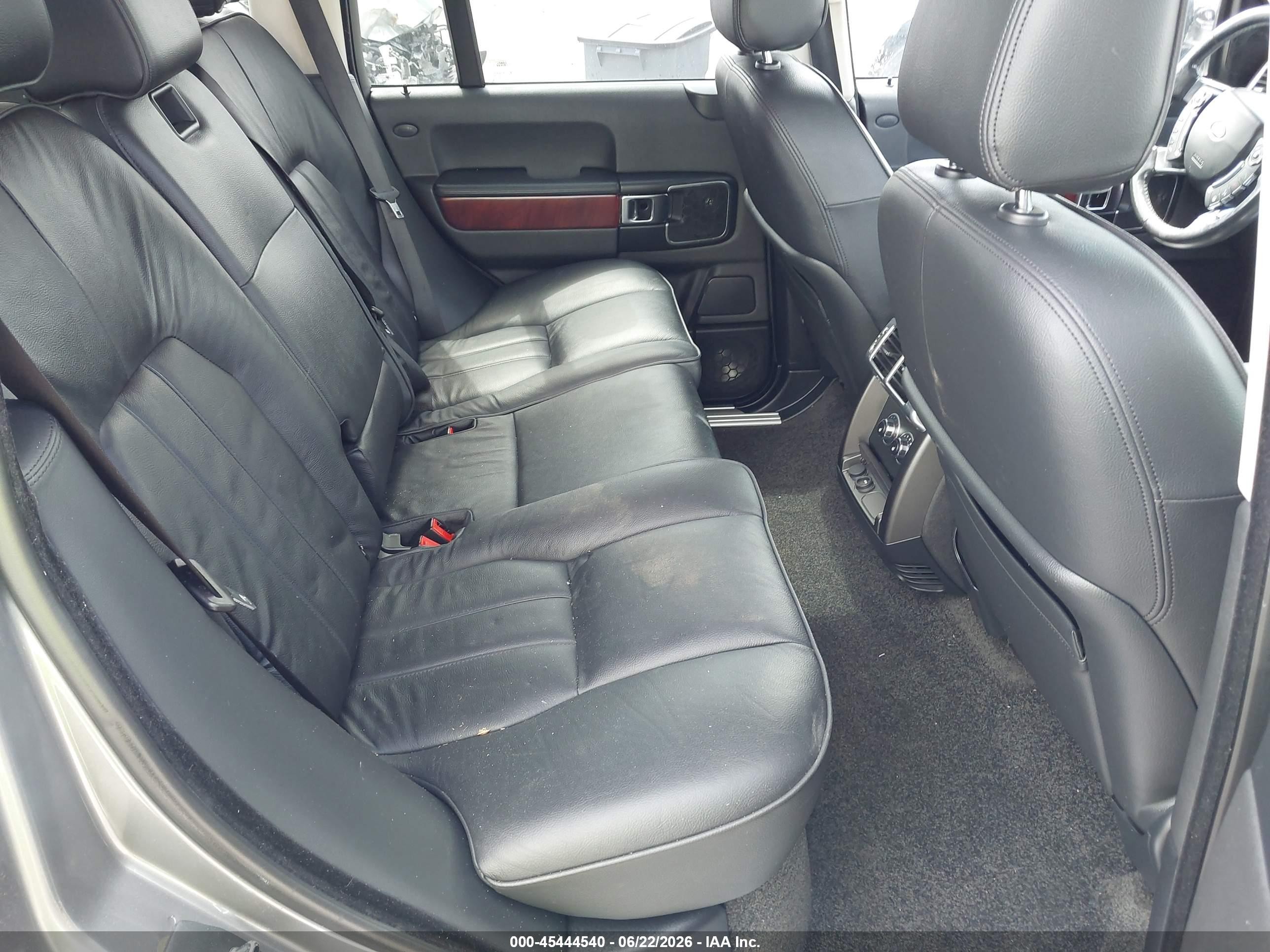 2011 Land Rover Range Rover Hse Gray vin: SALME1D45BA353877