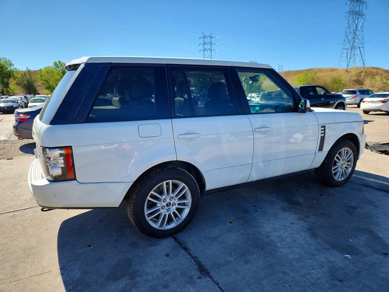 2012 Land Rover Range Rover Hse Белый vin: SALME1D47CA385750
