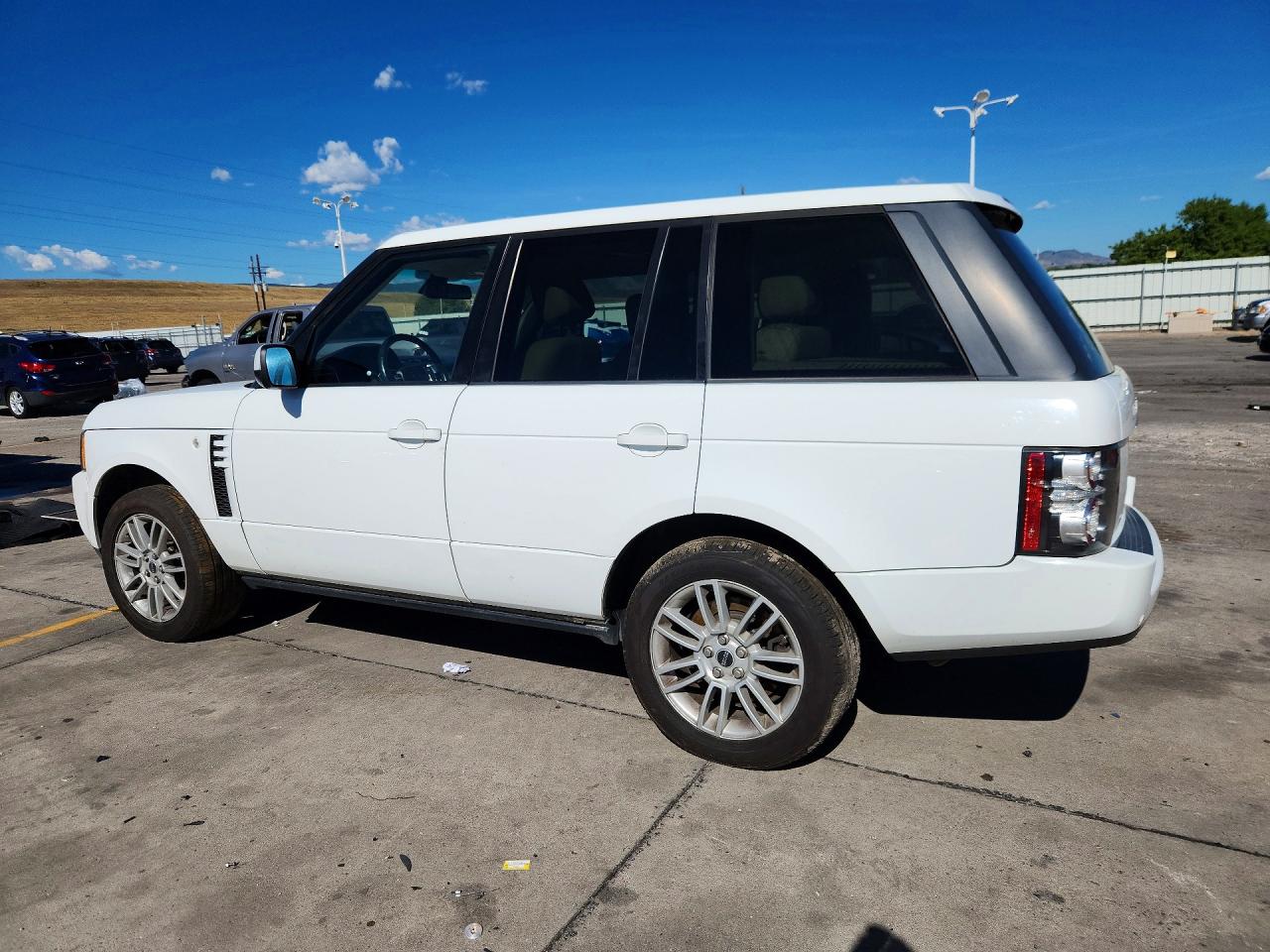 2012 Land Rover Range Rover Hse Белый vin: SALME1D47CA385750