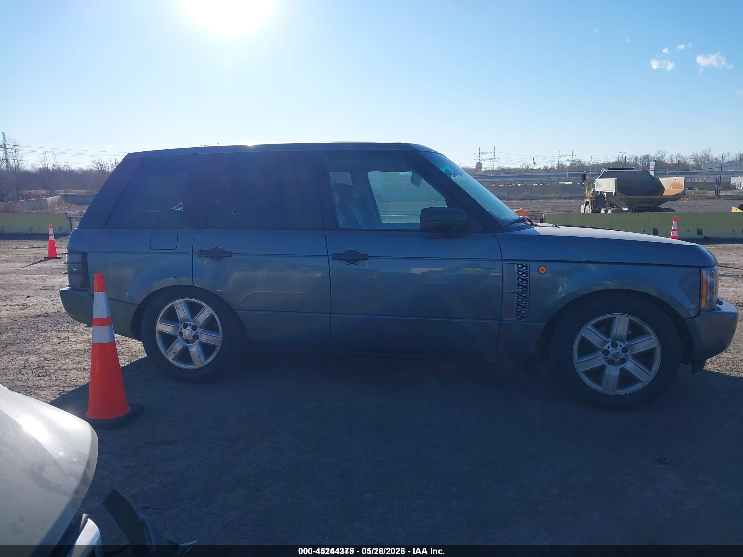 2005 Land Rover Range Rover Hse Gray vin: SALMF11425A190854