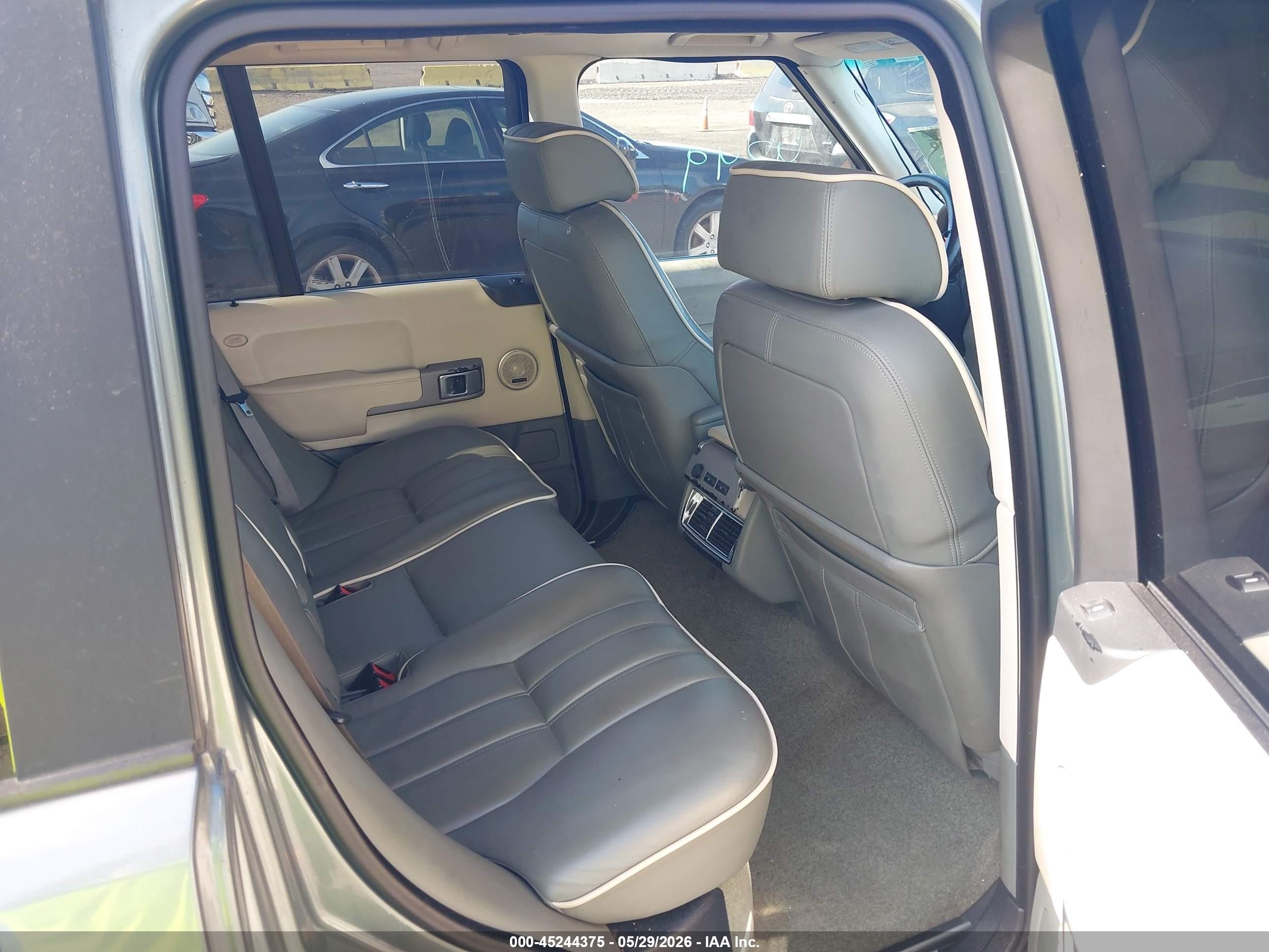 2005 Land Rover Range Rover Hse Gray vin: SALMF11425A190854