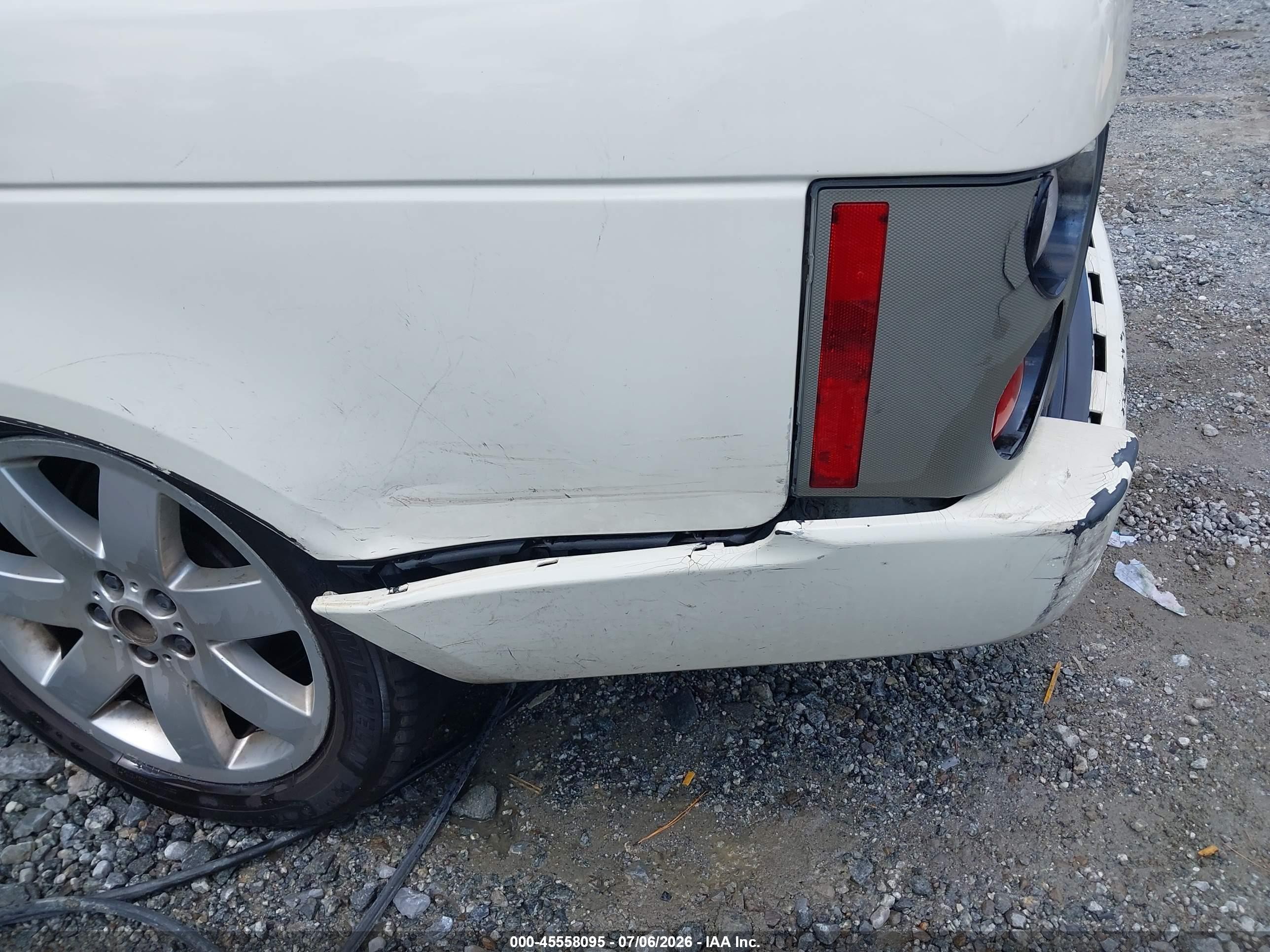 2005 Land Rover Range Rover Hse White vin: SALMF11475A196018