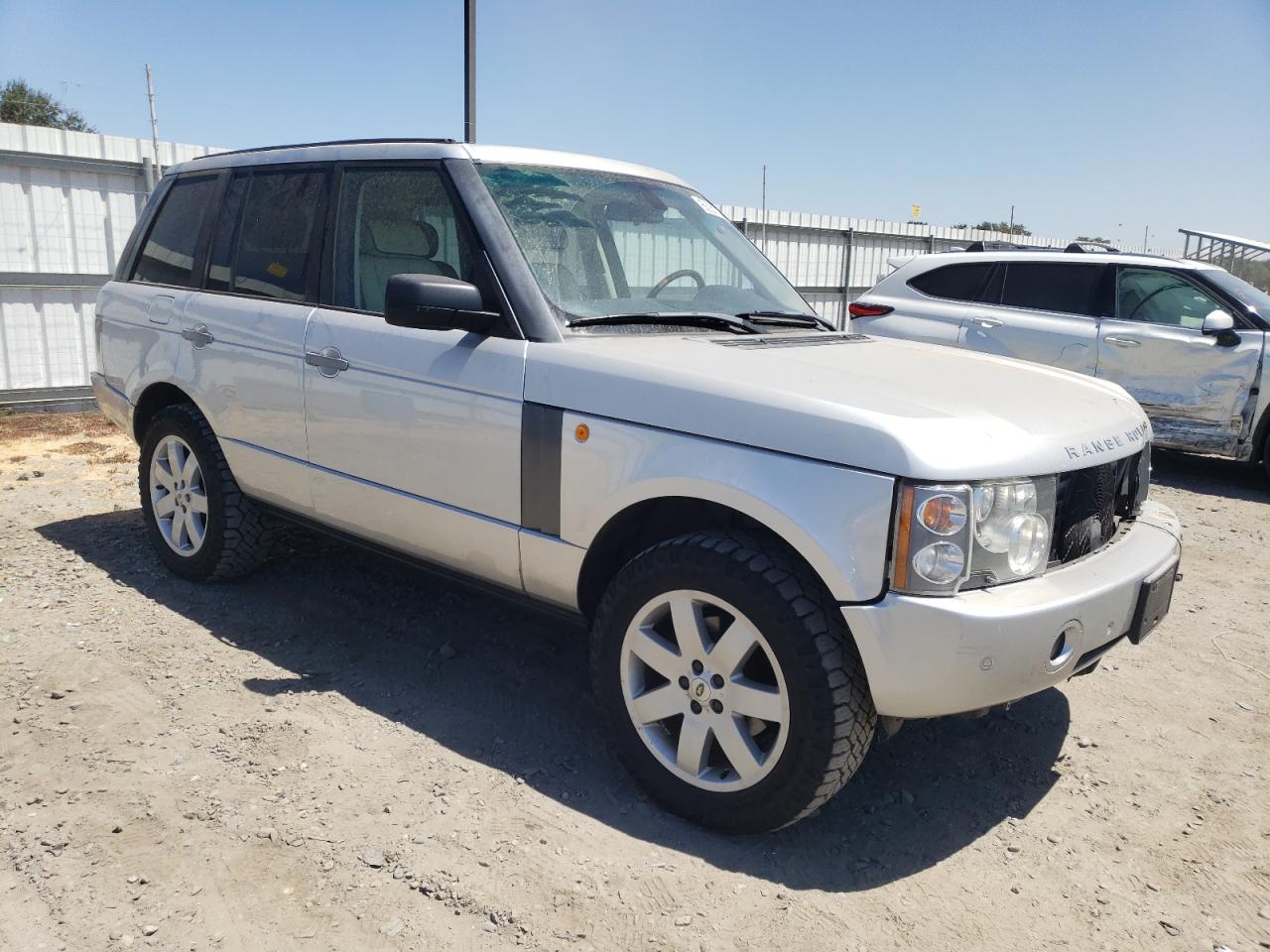 2005 Land Rover Range Rover Hse Silver vin: SALMF11485A198005