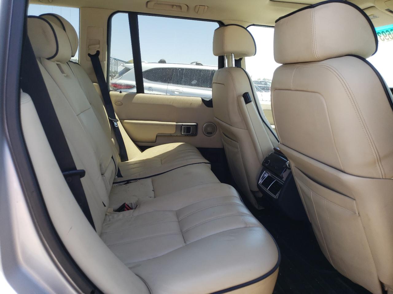 2005 Land Rover Range Rover Hse Silver vin: SALMF11485A198005