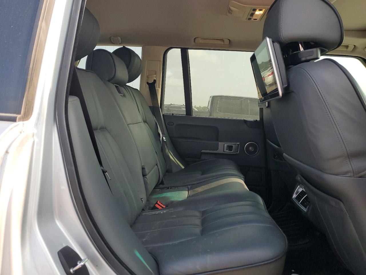 2006 Land Rover Range Rover Hse Silver vin: SALMF15476A235296