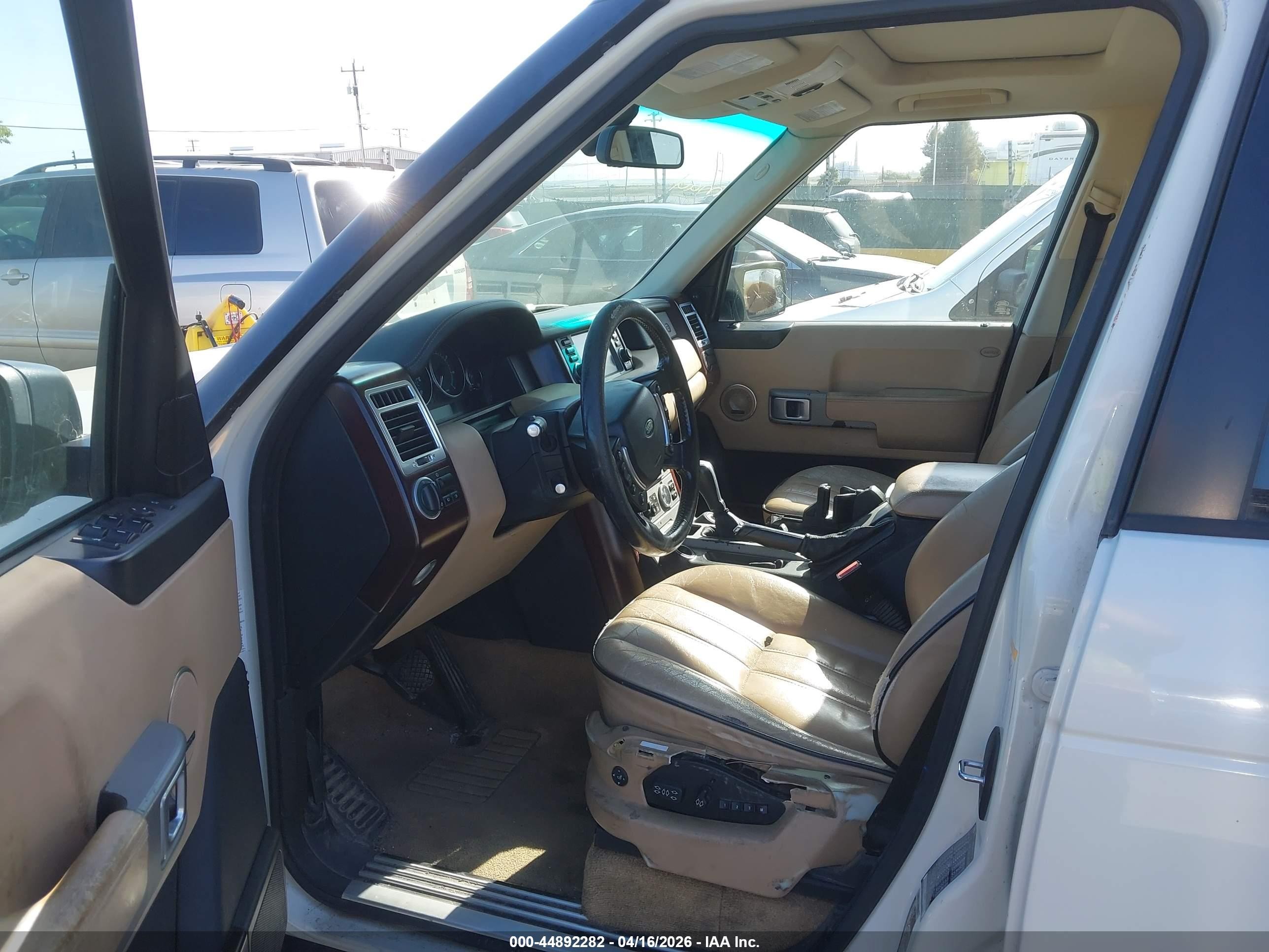 2006 Land Rover Range Rover Hse White vin: SALMF15496A217270