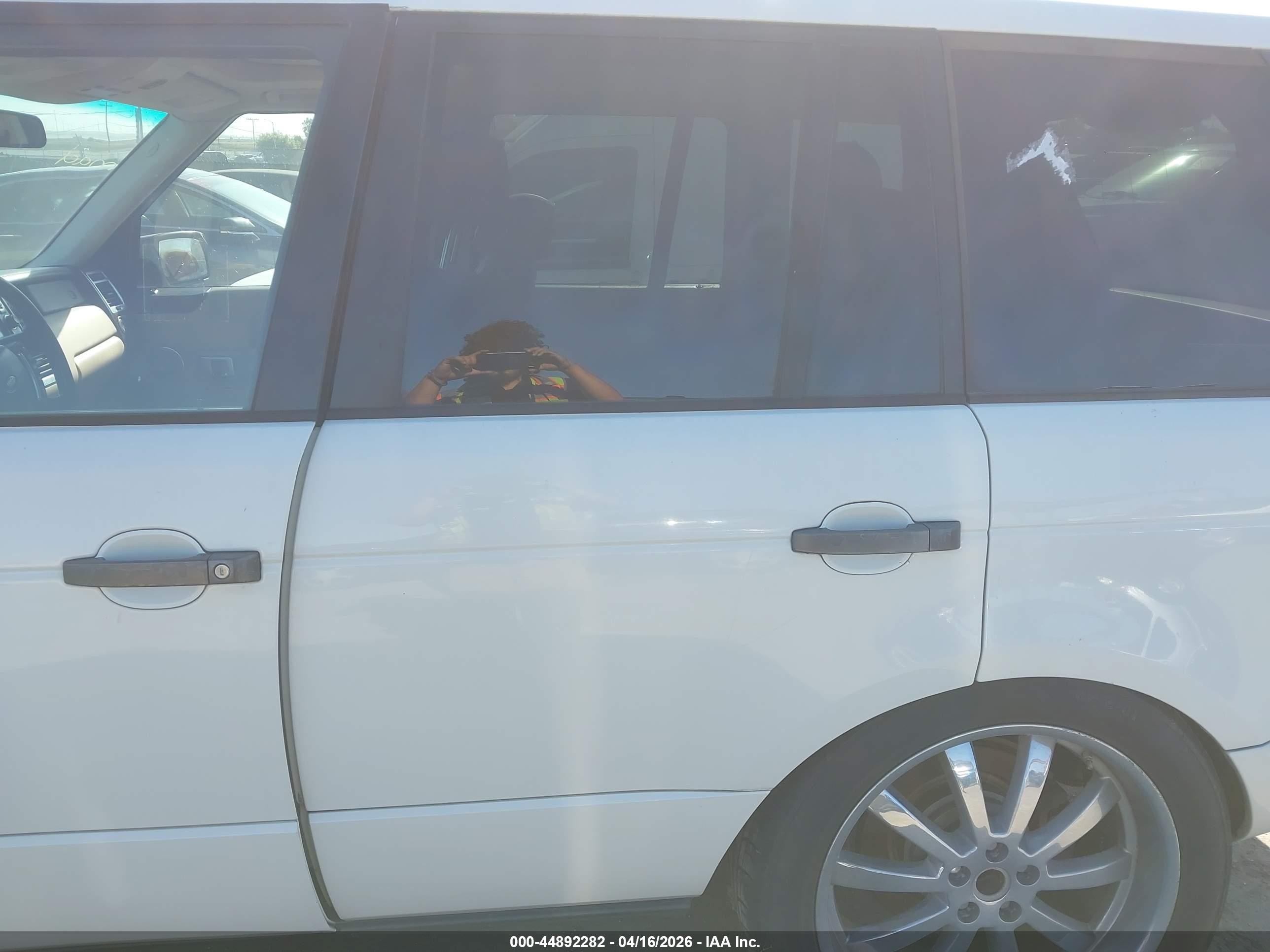 2006 Land Rover Range Rover Hse White vin: SALMF15496A217270