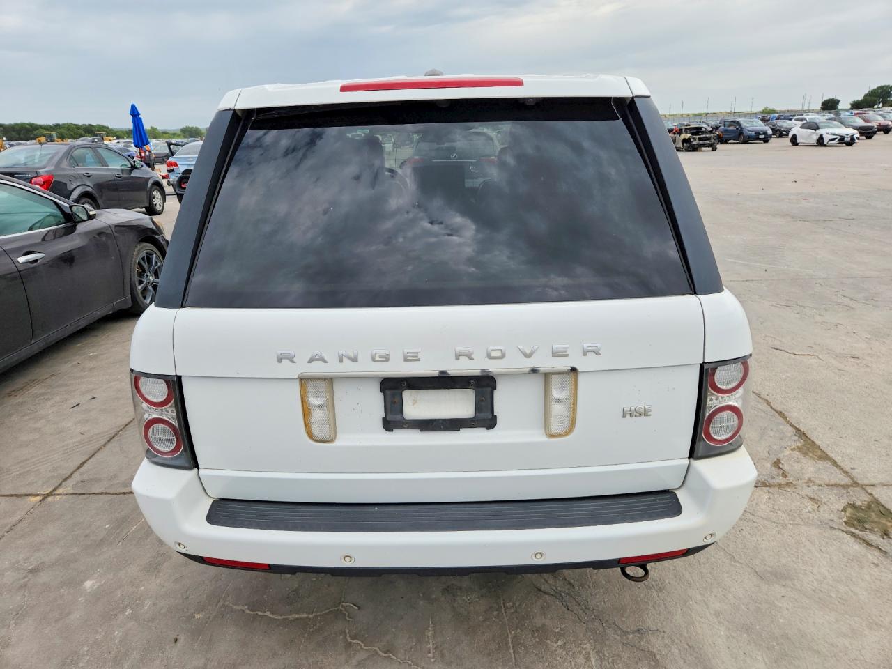 2012 Land Rover Range Rover Hse Luxury White vin: SALMF1D40CA376160
