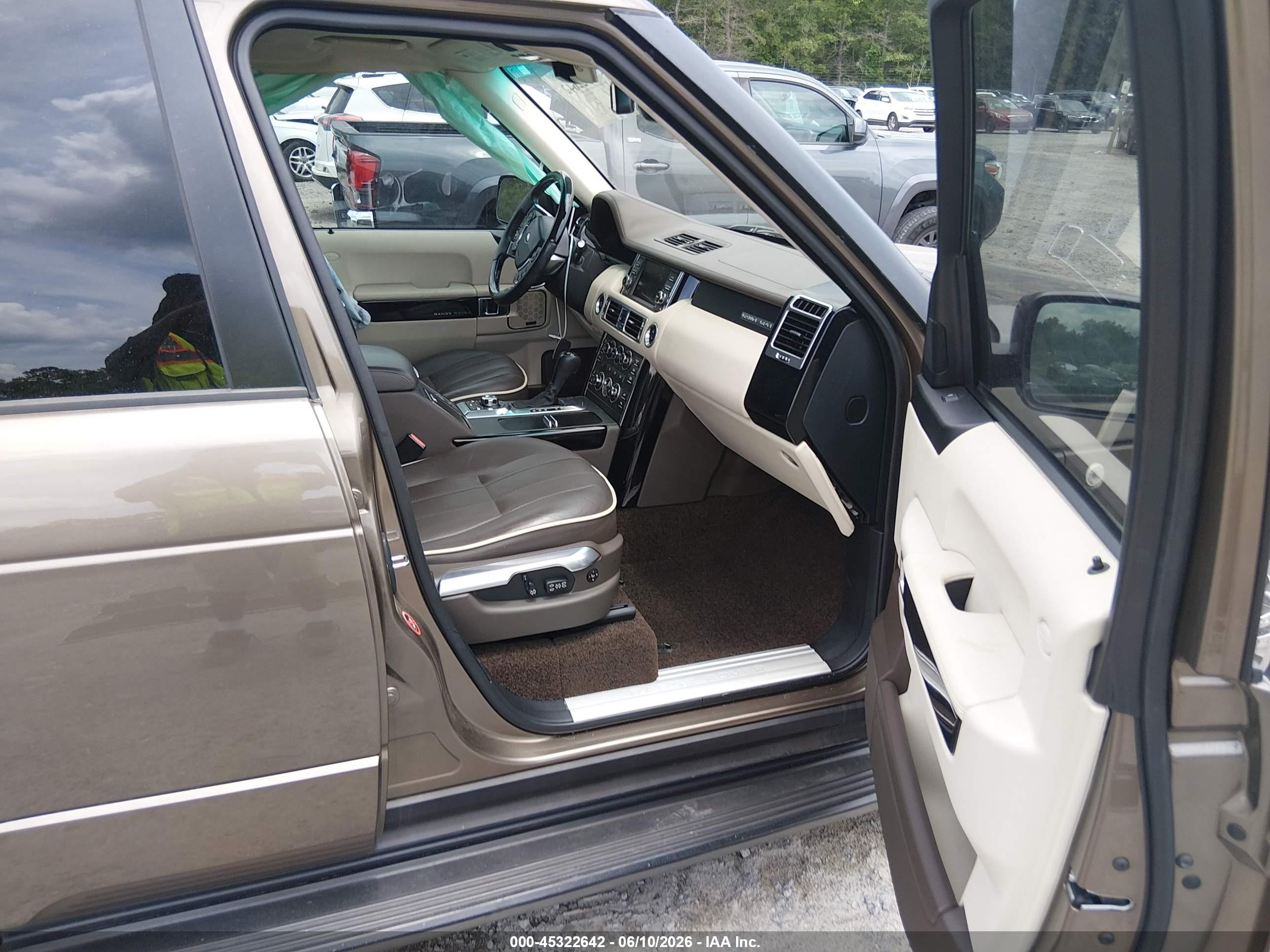 2012 Land Rover Range Rover Hse Brown vin: SALMF1D43CA377612