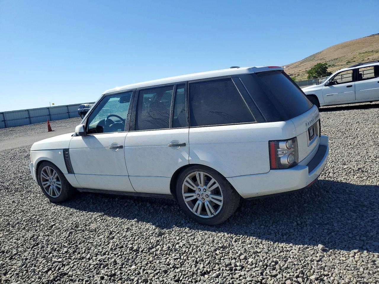 2011 Land Rover Range Rover Hse Luxury White vin: SALMF1D44BA350644