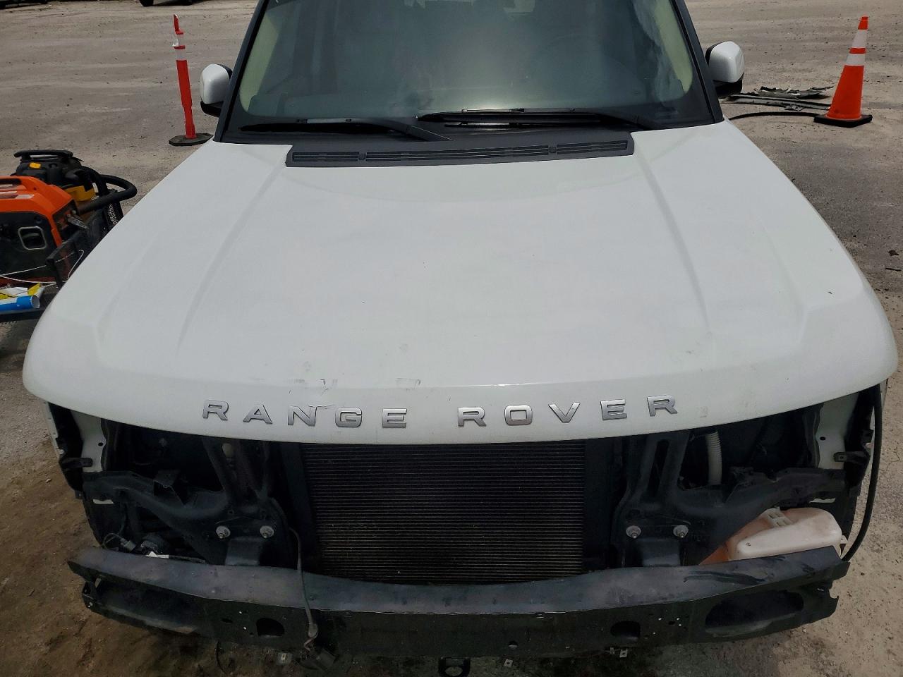 2012 Land Rover Range Rover Hse Luxury White vin: SALMF1D44CA391065
