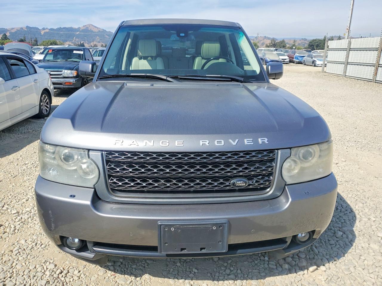 2011 Land Rover Range Rover Hse Luxury Gray vin: SALMF1D45BA340706