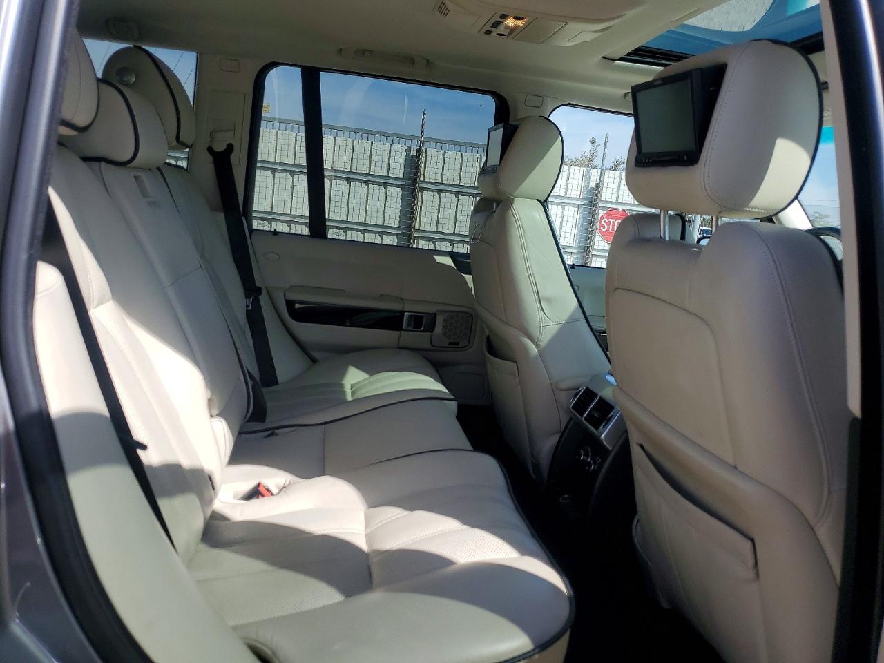2011 Land Rover Range Rover Hse Luxury Gray vin: SALMF1D45BA340706