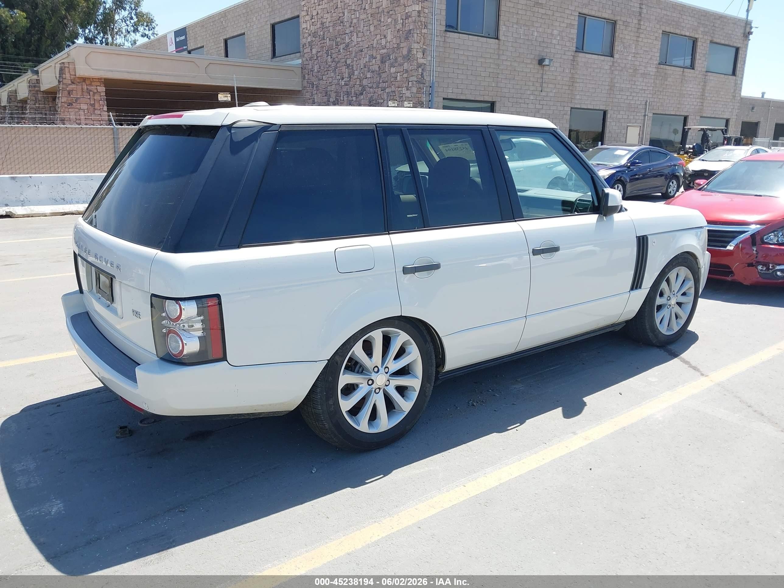 2010 Land Rover Range Rover Hse Белый vin: SALMF1D46AA324108