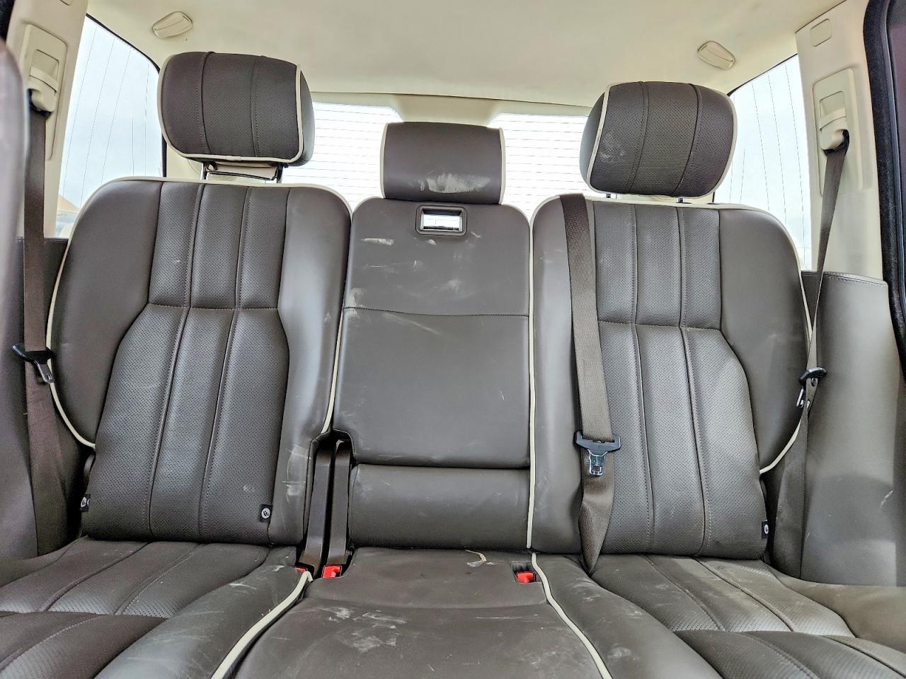 2010 Land Rover Range Rover Hse Luxury White vin: SALMF1D47AA307821