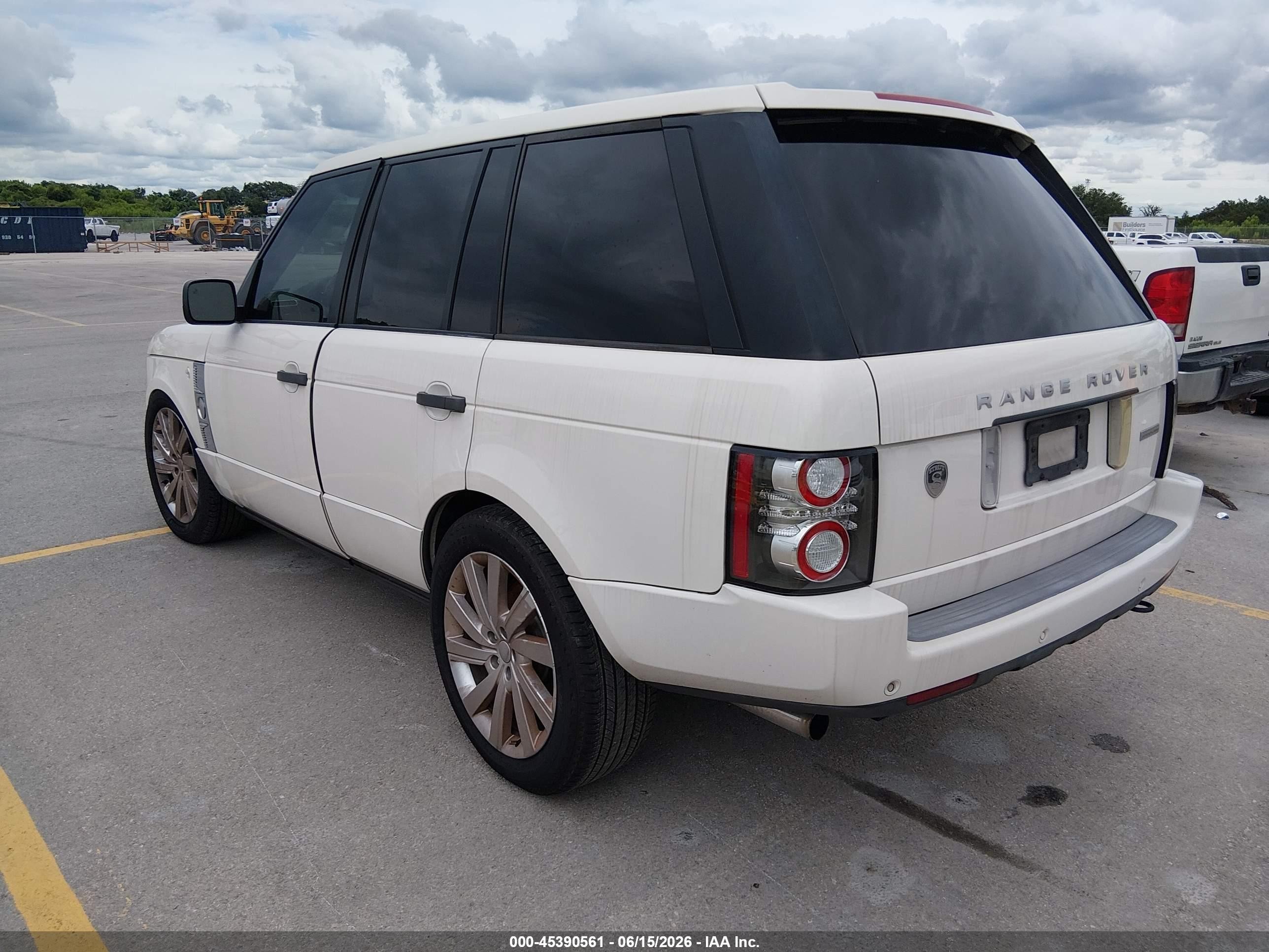 2010 Land Rover Range Rover Supercharged White vin: SALMF1E40AA313359