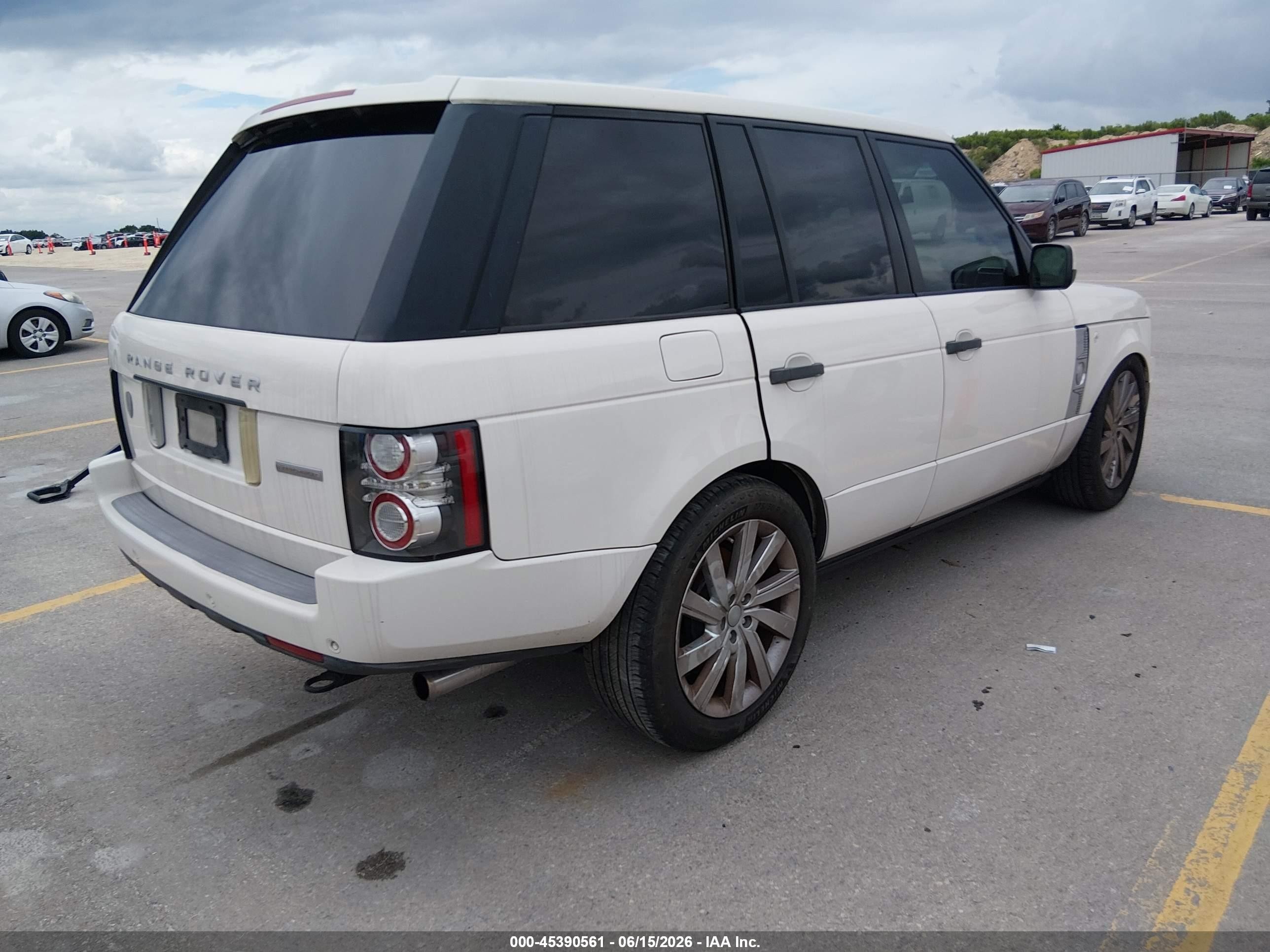2010 Land Rover Range Rover Supercharged White vin: SALMF1E40AA313359