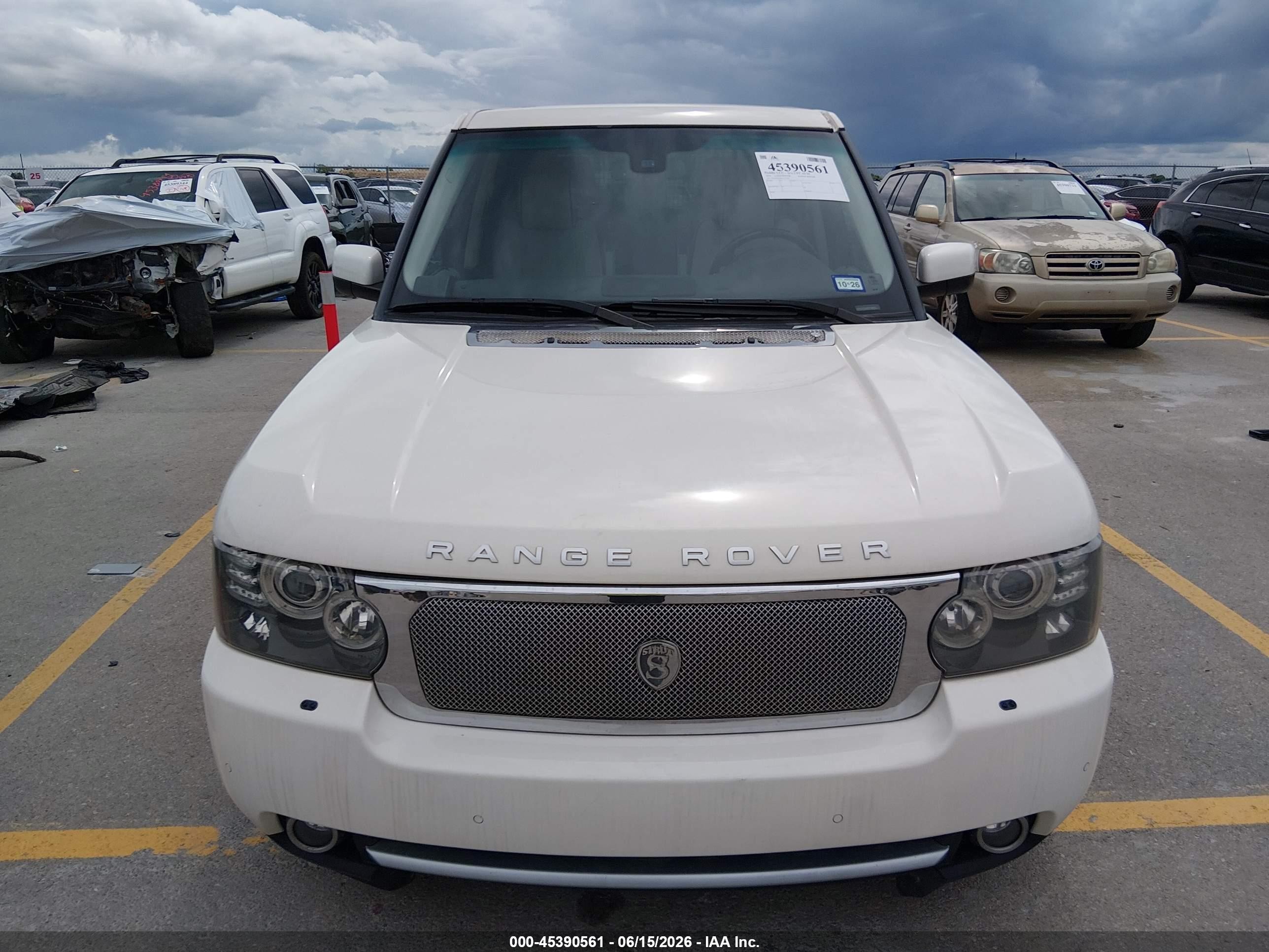 2010 Land Rover Range Rover Supercharged White vin: SALMF1E40AA313359