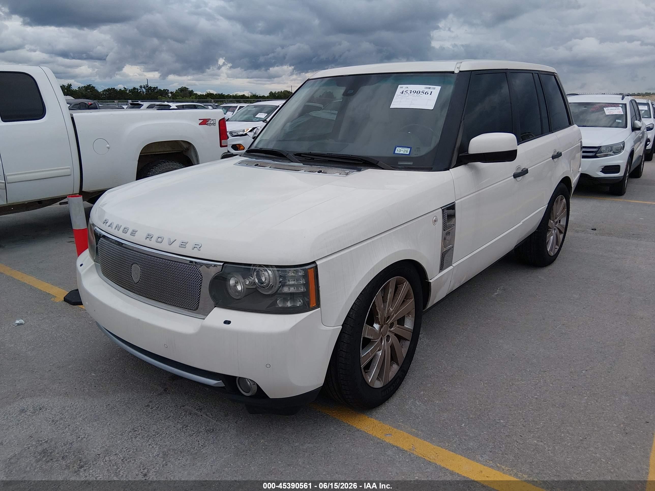 2010 Land Rover Range Rover Supercharged White vin: SALMF1E40AA313359